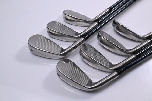 Wilson DYNAPWR Max 2025 Irons / 5-PW+GW / Regular Flex Recoil Dart 70 Shafts