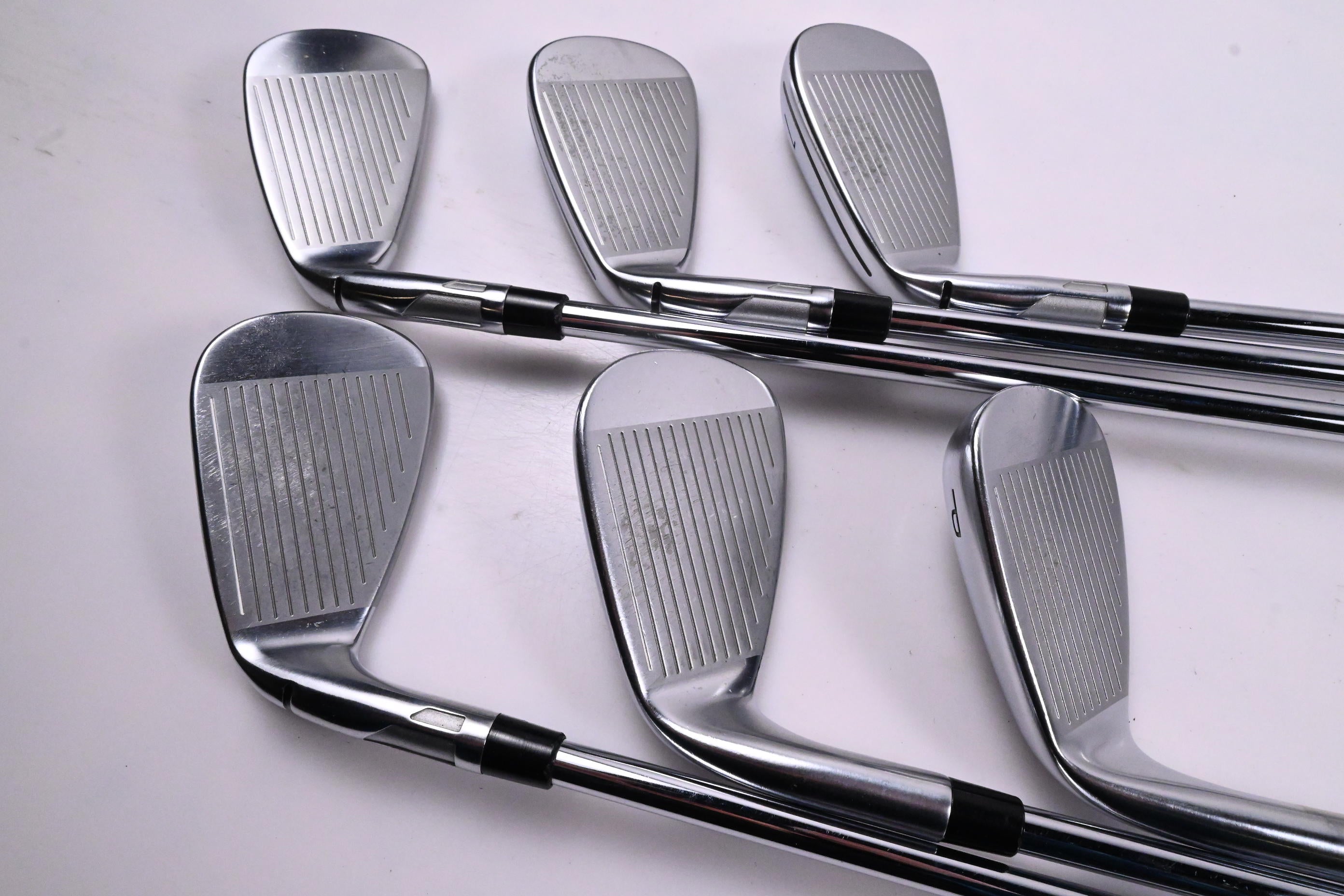 Taylormade Qi Irons / 5-PW / Regular Flex KBS MAX MT 85 Shafts