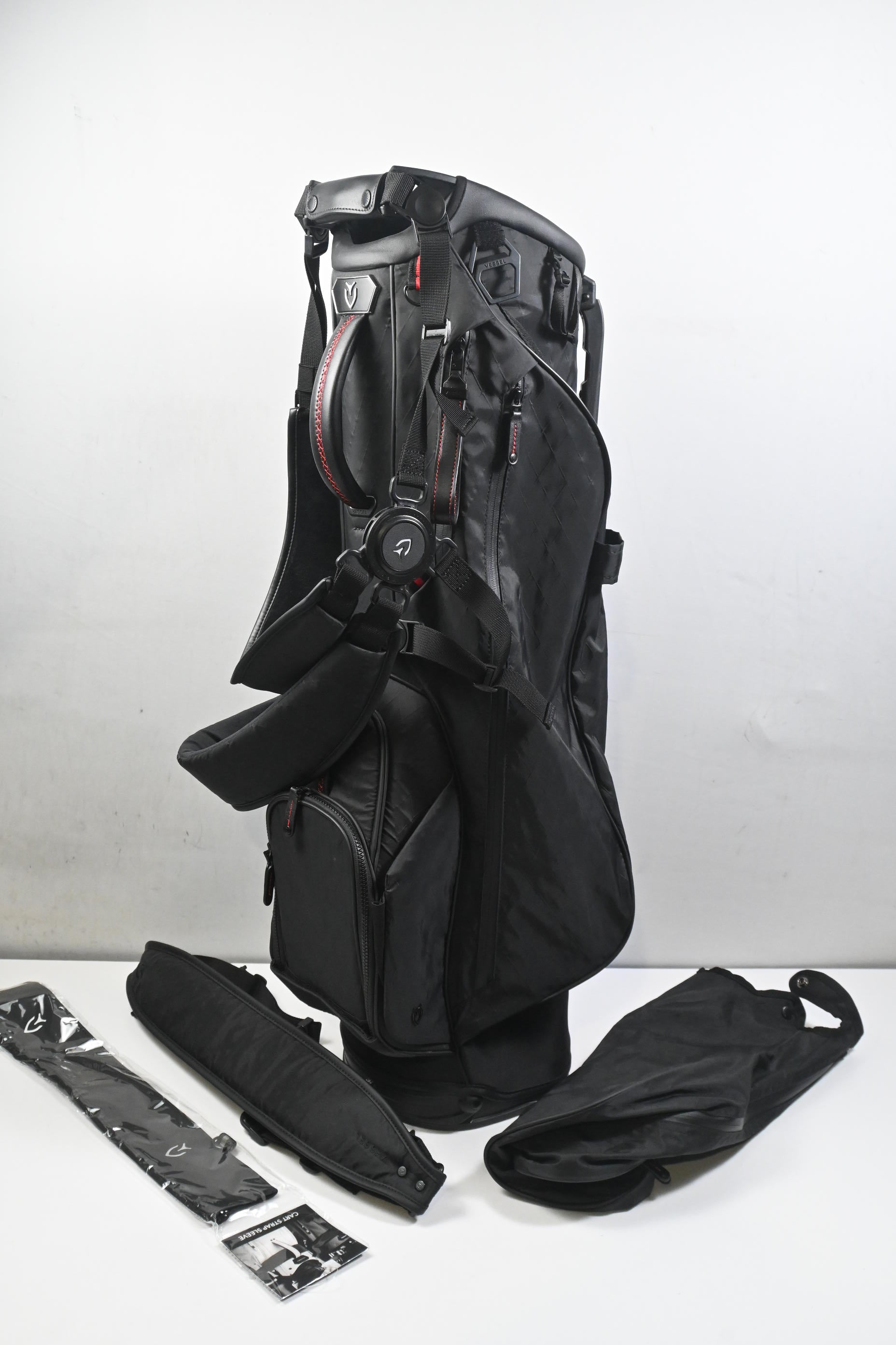 Vessel Lux DXR Stand Bag / 4-Way Divider / Black, Red