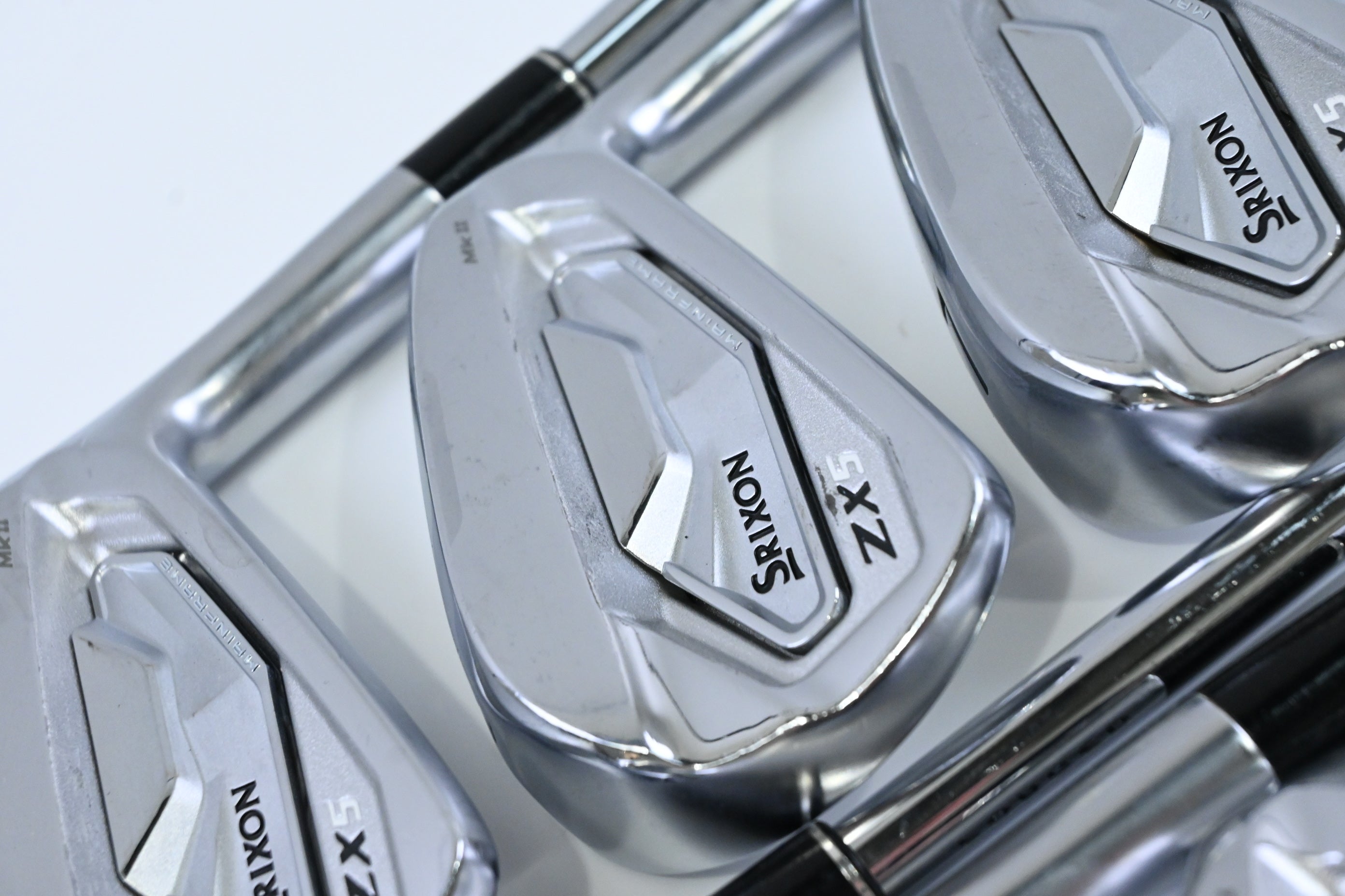 Srixon ZX5 MK II 2023 Irons / 5-PW+AW / Regular Flex NS Pro Zelos 8 Shaft