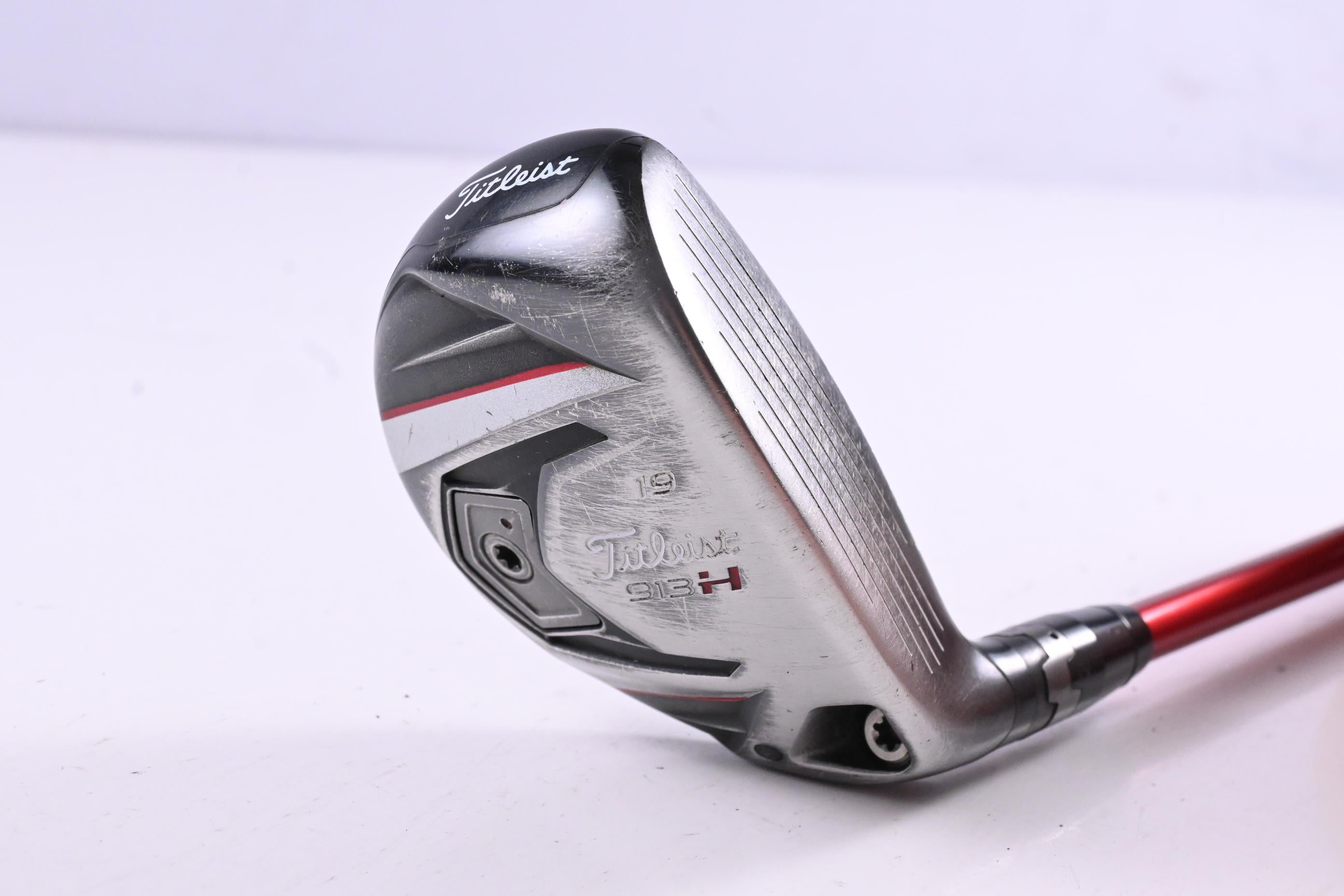 Titleist 913H #3 Hybrid / 19 Degree / Regular Flex Mitsubishi Bassara 60 Shaft