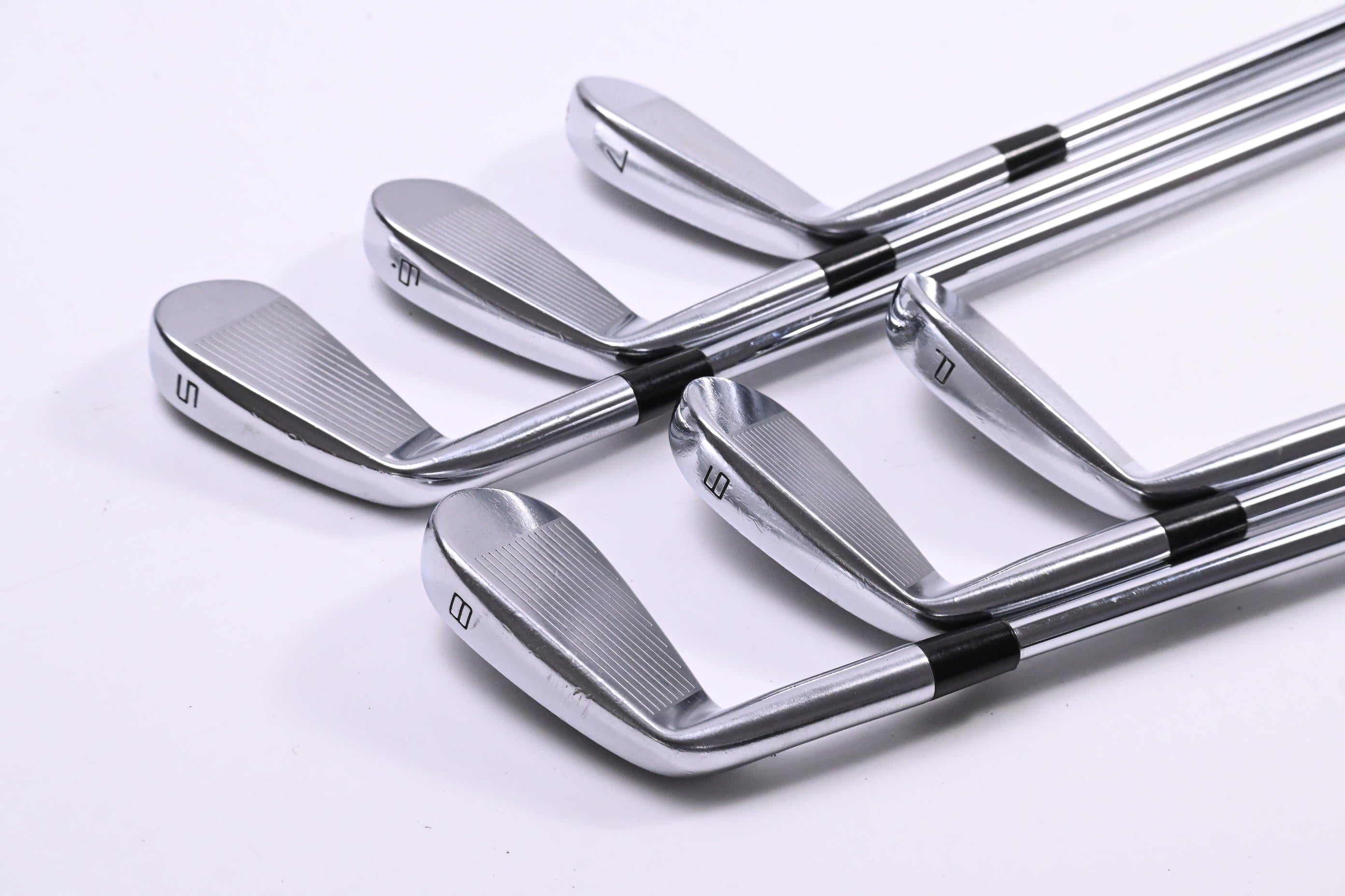 Taylormade P760 Irons / 5-PW / Regular Flex Dynamic Gold 105 R300 Shafts