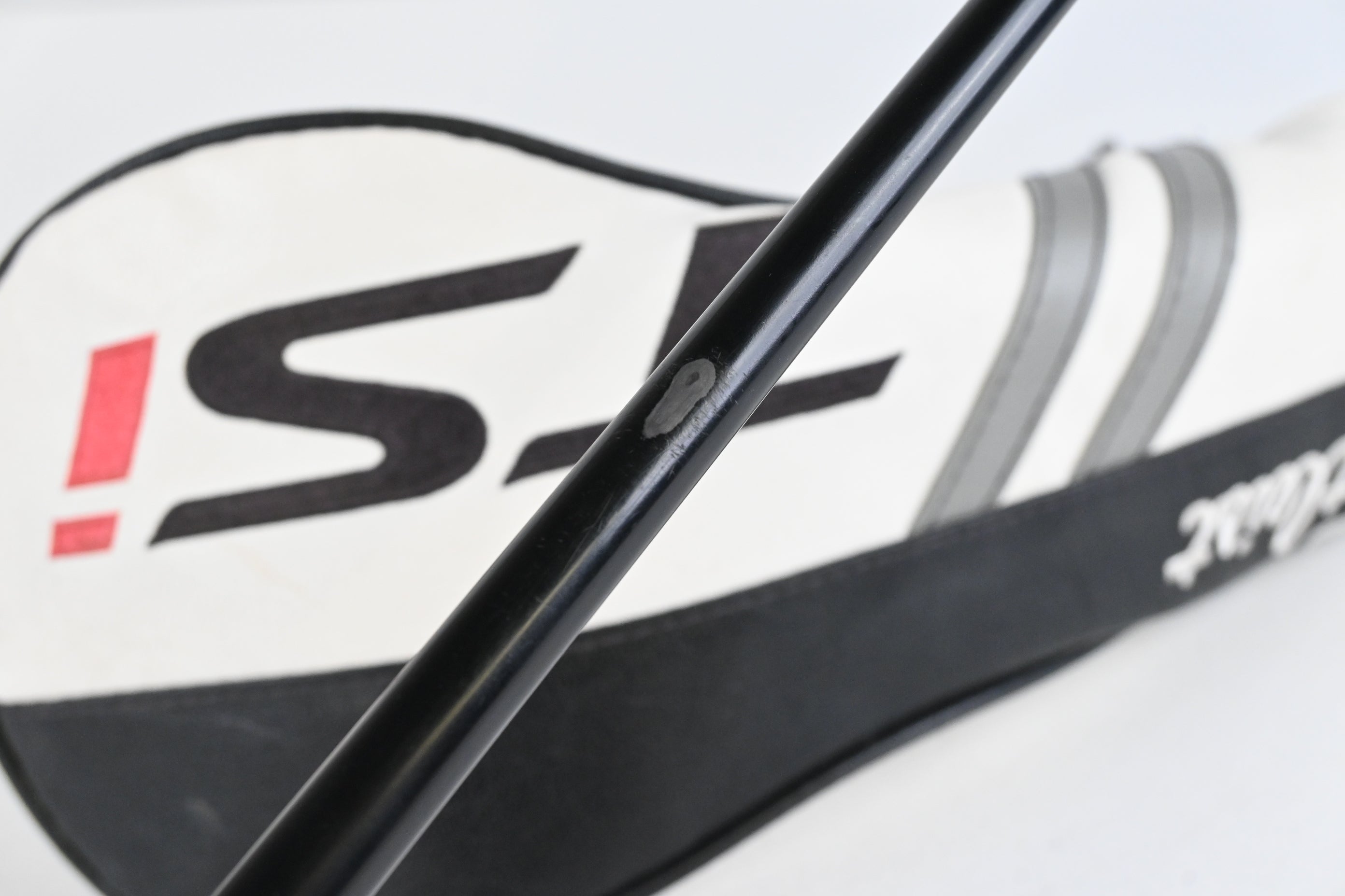 Titleist TSi1 Driver / 12 Degree / Regular Flex HZRDUS CB Red 50 Shaft