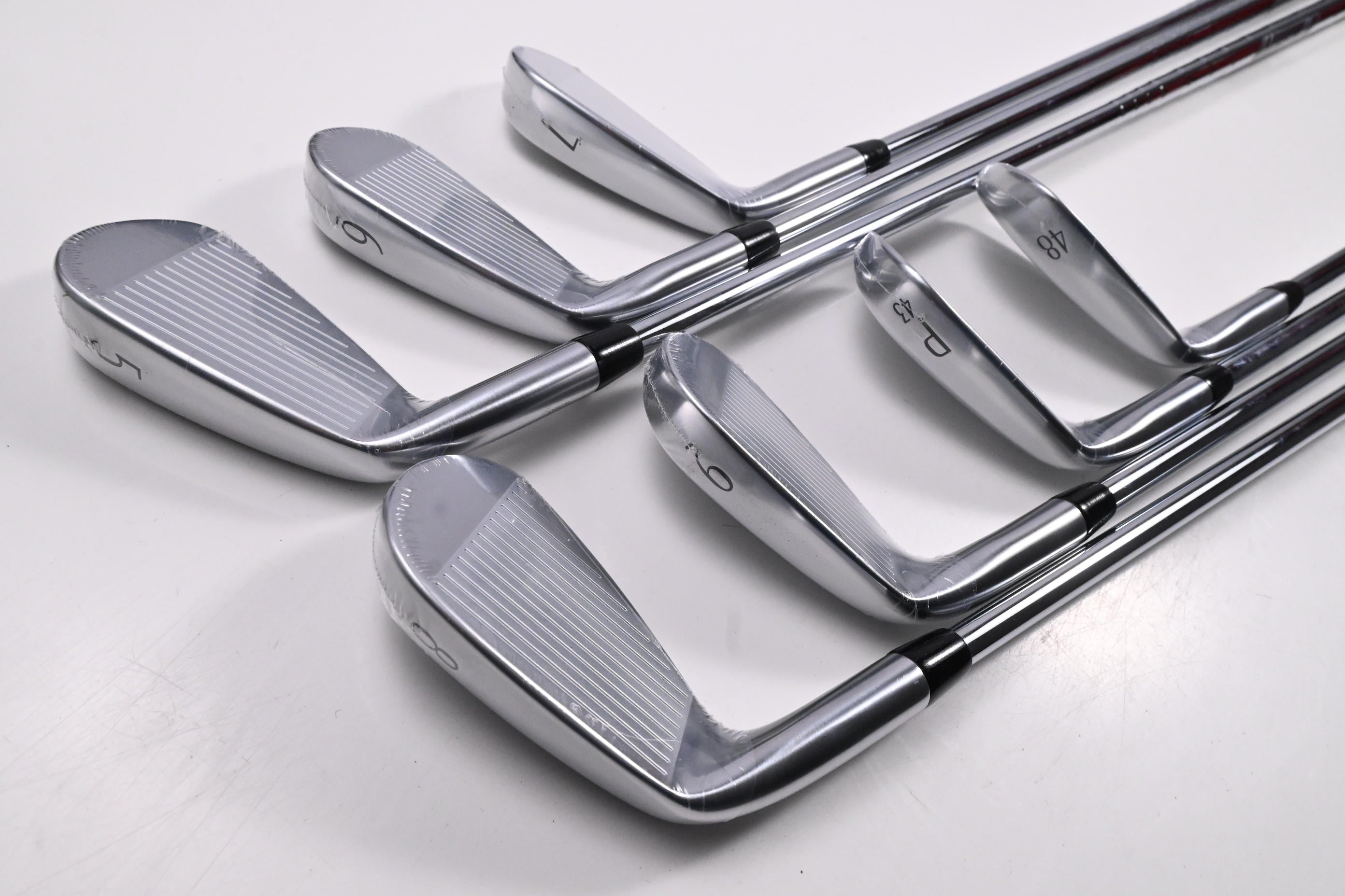 Titleist T250 2025 Irons / 5-PW+48° / Regular Flex AMT Black Shafts