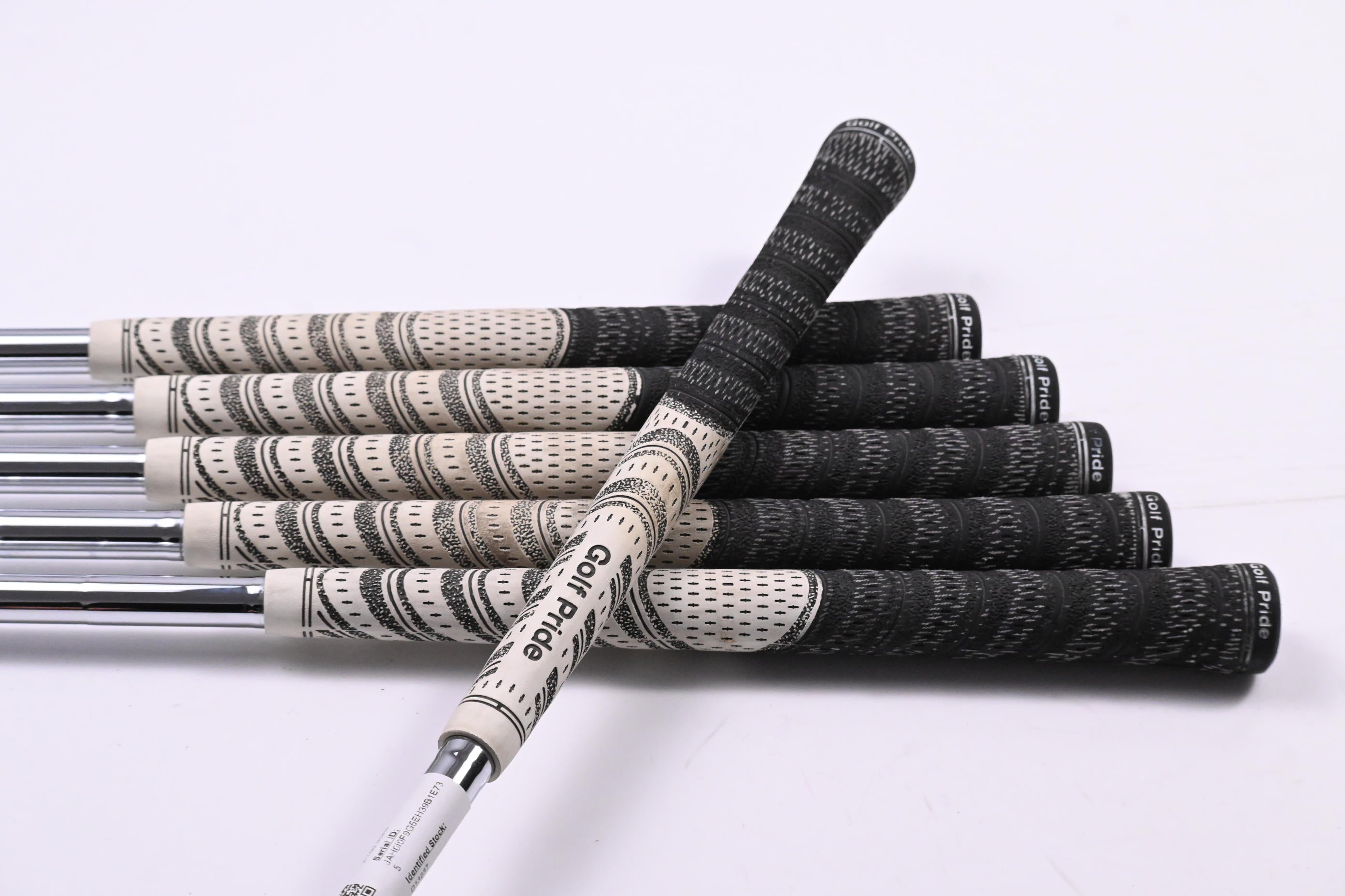 Taylormade P760 Irons / 5-PW / Regular Flex Dynamic Gold 105 R300 Shafts