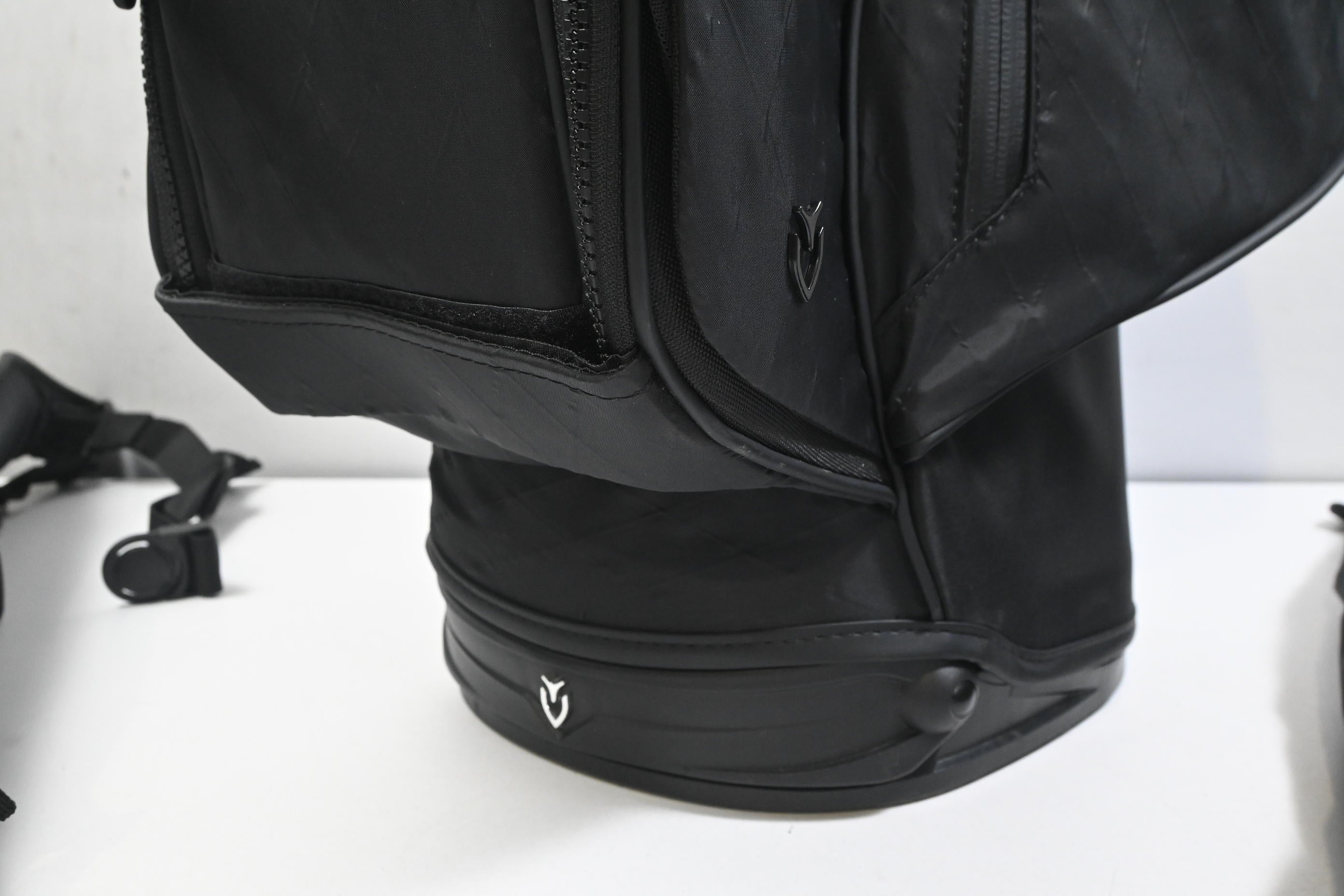 Vessel Lux DXR Stand Bag / 4-Way Divider / Black, Red