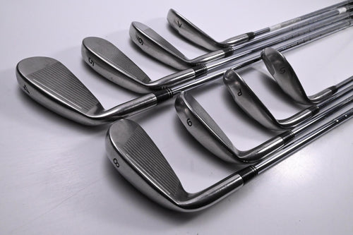 Taylormade Tour Burner Irons / 4-PW+SW / Regular Flex Burner 105 Shafts