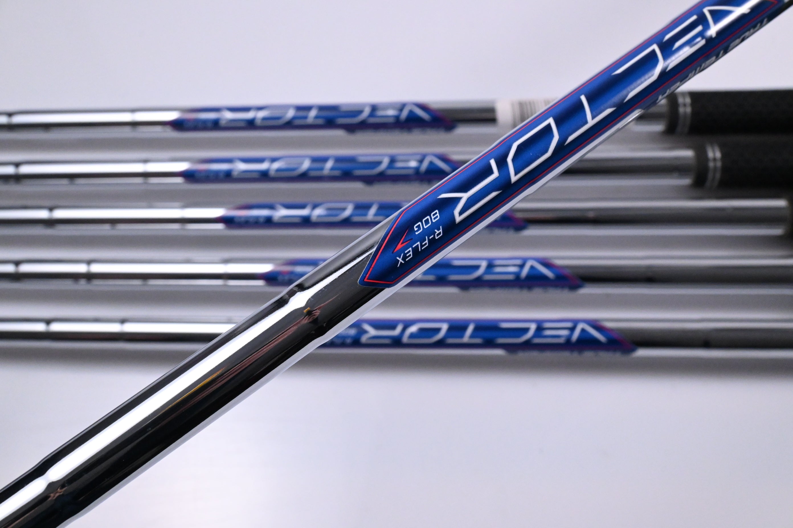 Callaway Elyte X Irons / 5-PW / Regular Flex Vector 7 80g Shafts