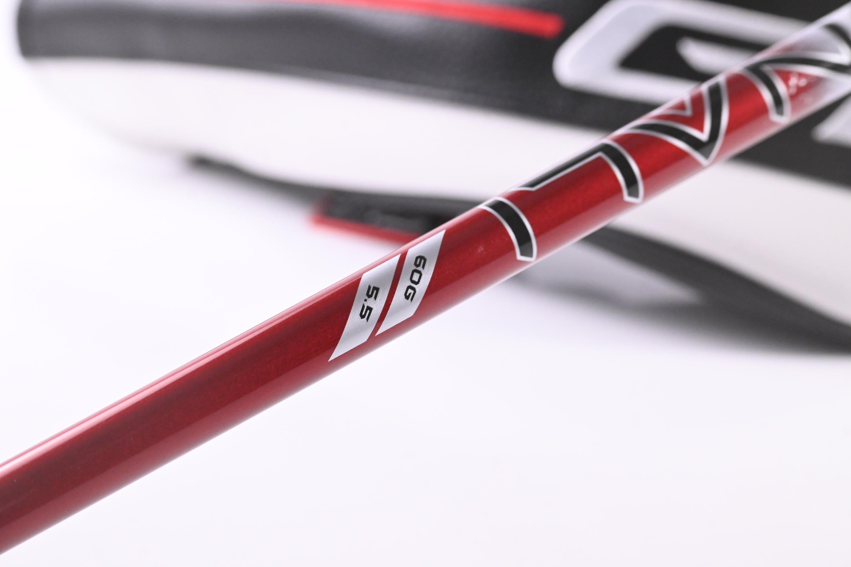 Titleist GT2 #5 Wood / 18 Degree / Regular Flex Project X Denali Red 60 Shaft