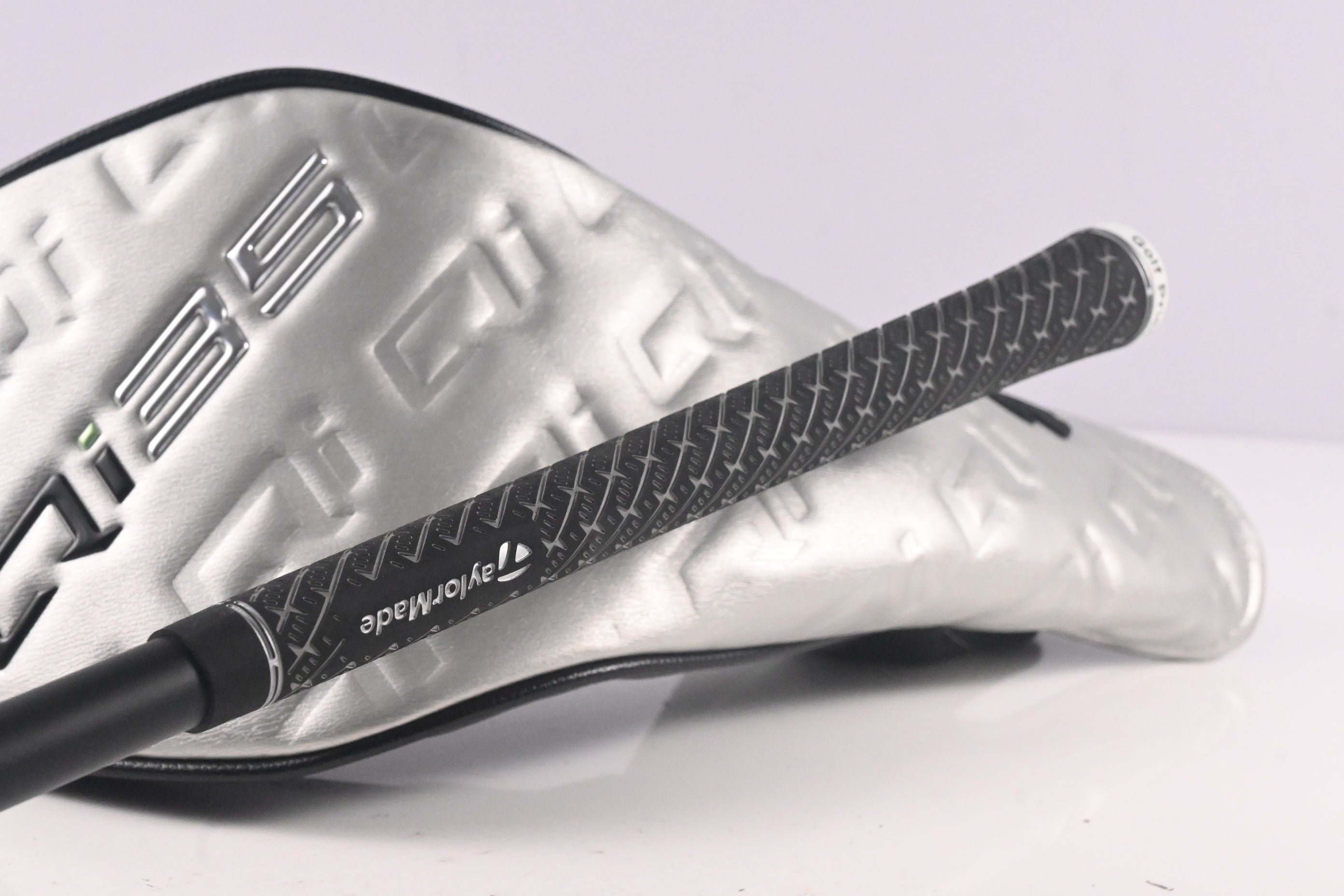 Taylormade Qi35 Max Lite Driver / 12 Degree / Regular Flex Vanquish 4 Shaft