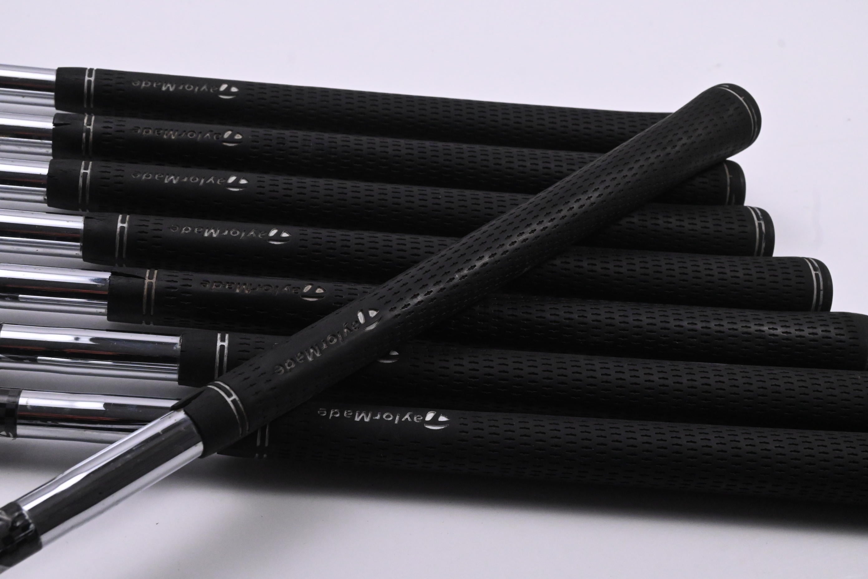 Taylormade Tour Burner Irons / 4-PW+SW / Regular Flex Burner 105 Shafts
