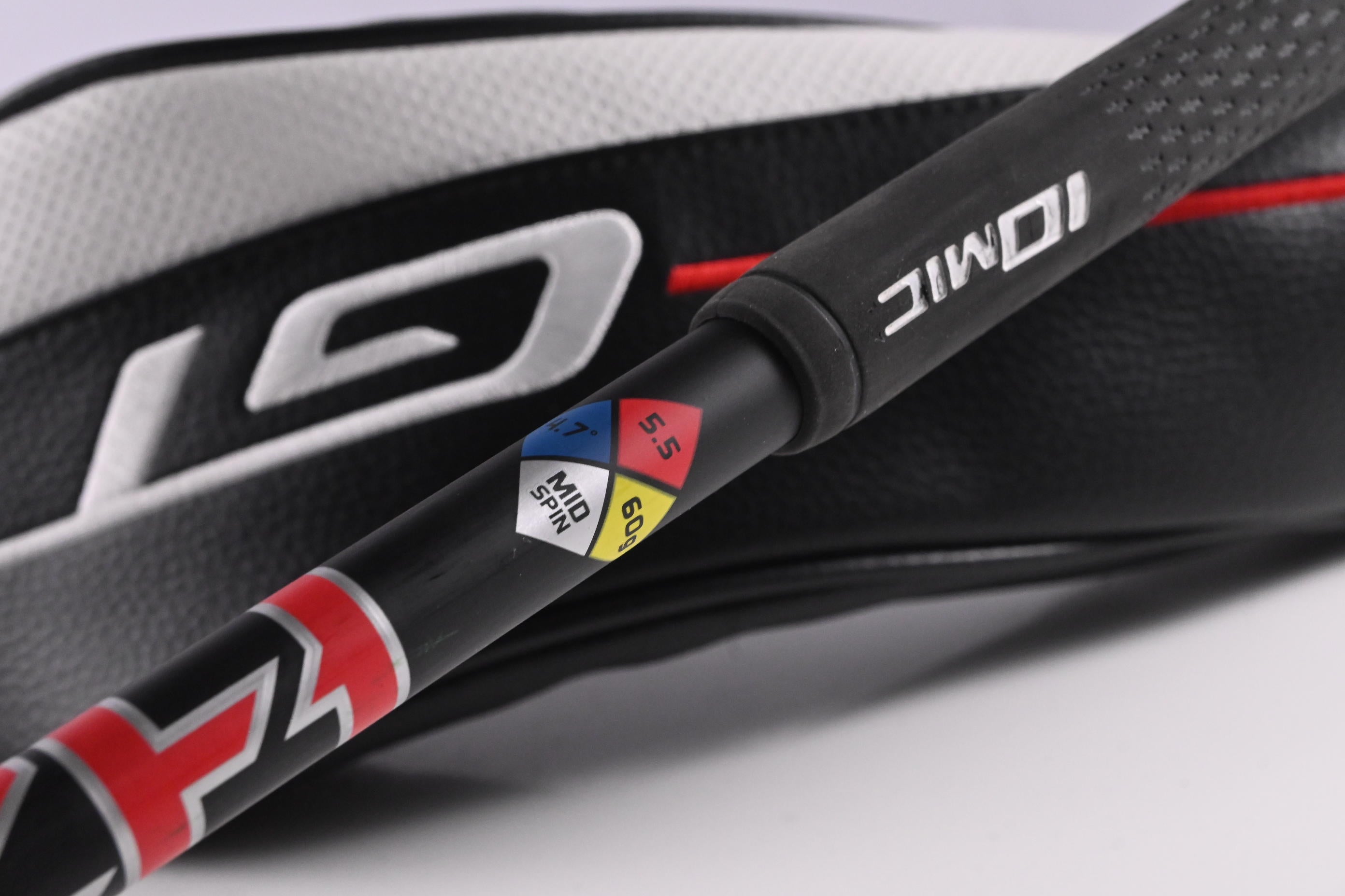 Titleist GT2 Fairway #7 Wood / 21 Degree / Regular Flex HZRDUS CB Red 60 Shaft
