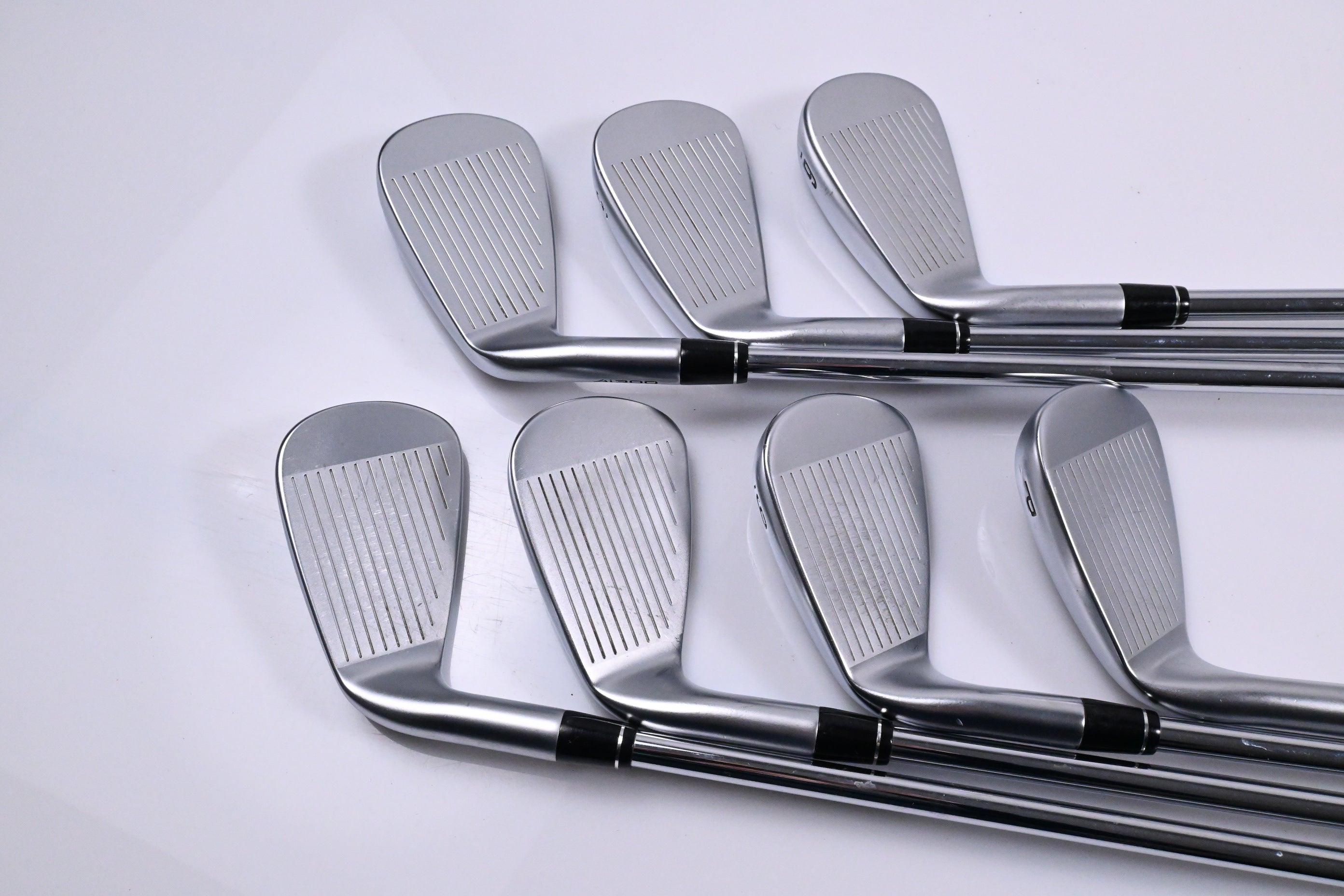 Callaway Apex Ai200 Irons / 4-PW / Regular Flex Dynamic Gold Mid 90 R300 Shafts