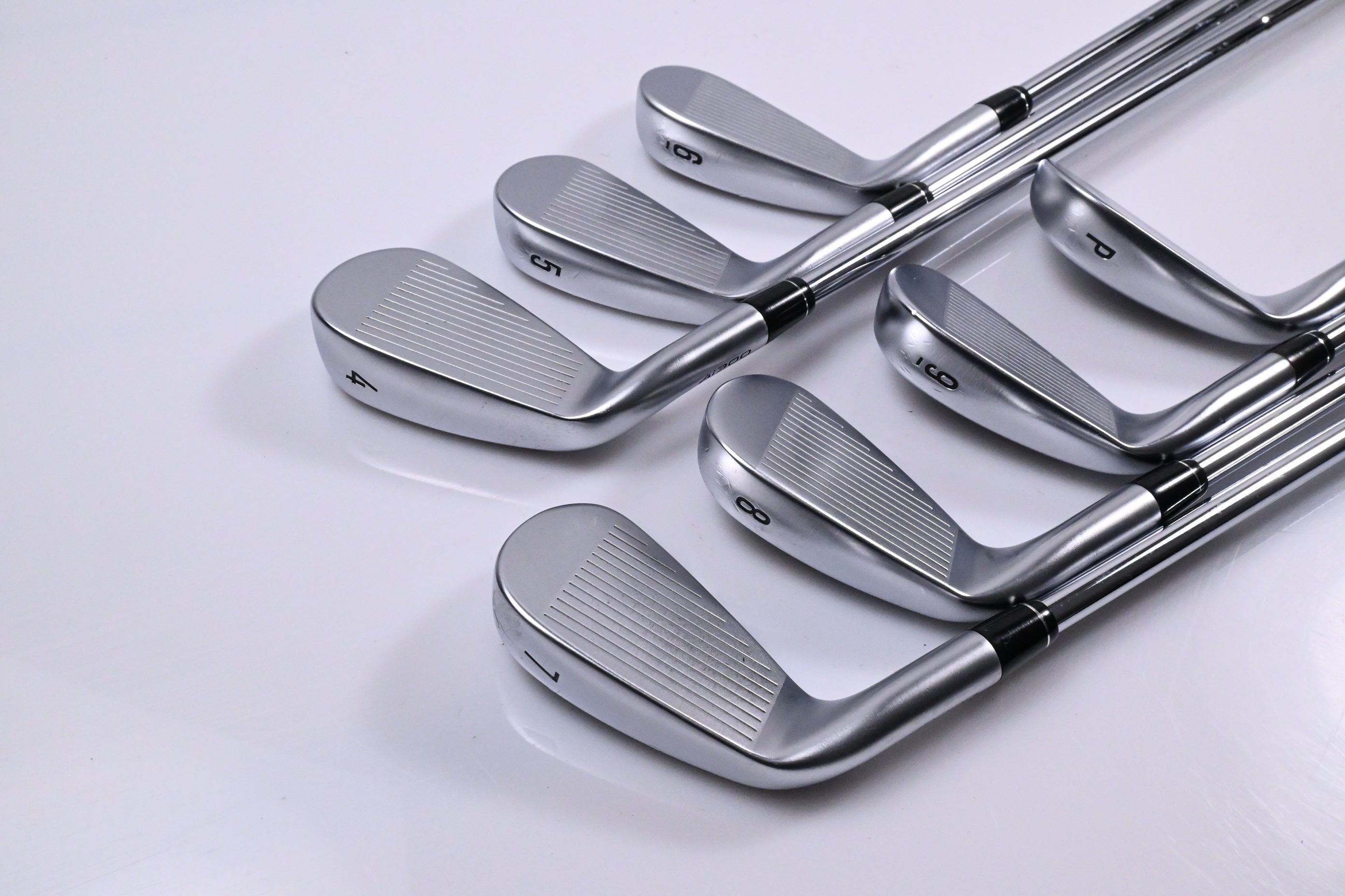 Callaway Apex Ai200 Irons / 4-PW / Regular Flex Dynamic Gold Mid 90 R300 Shafts