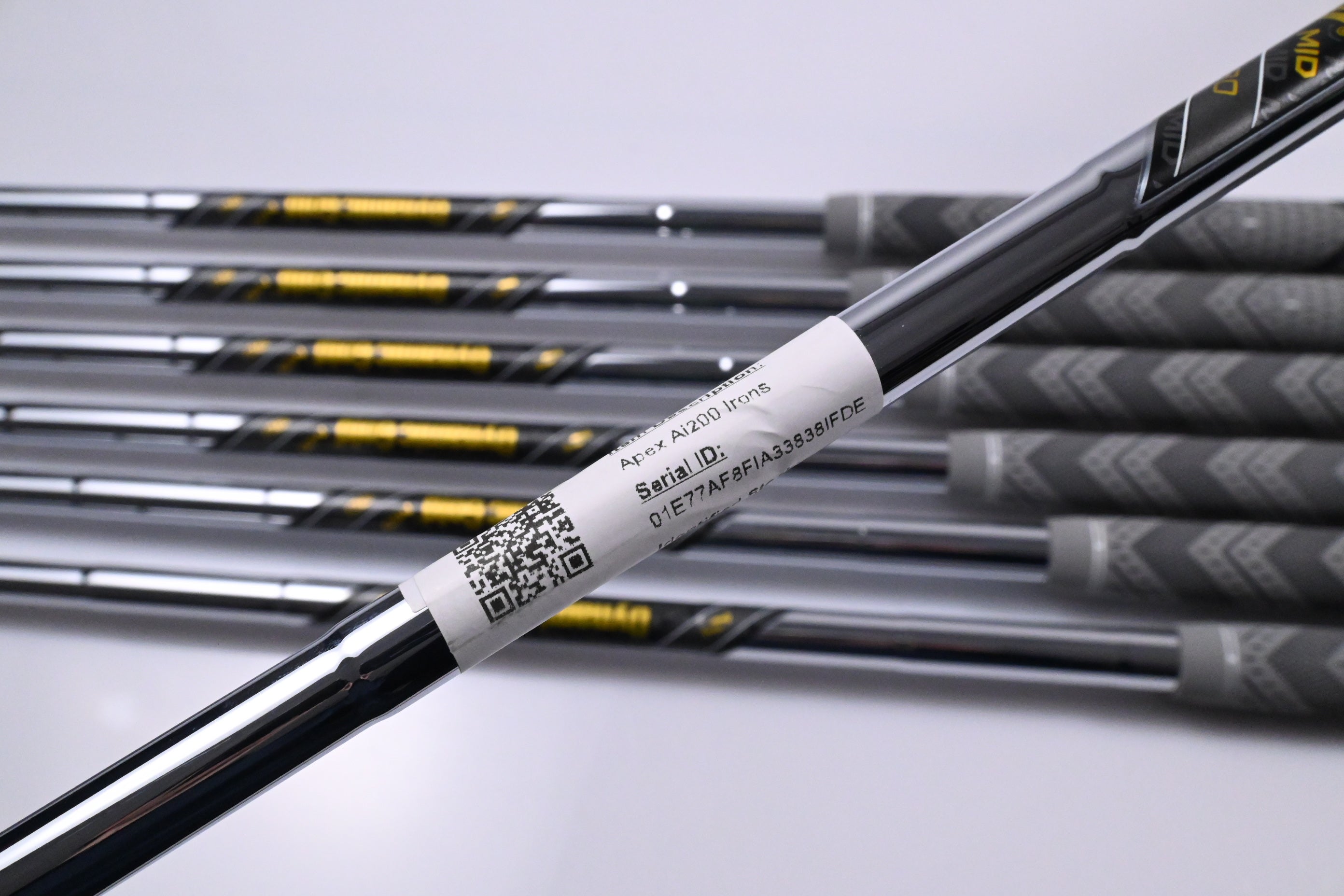 Callaway Apex Ai200 Irons / 4-PW / Regular Flex Dynamic Gold Mid 90 R300 Shafts