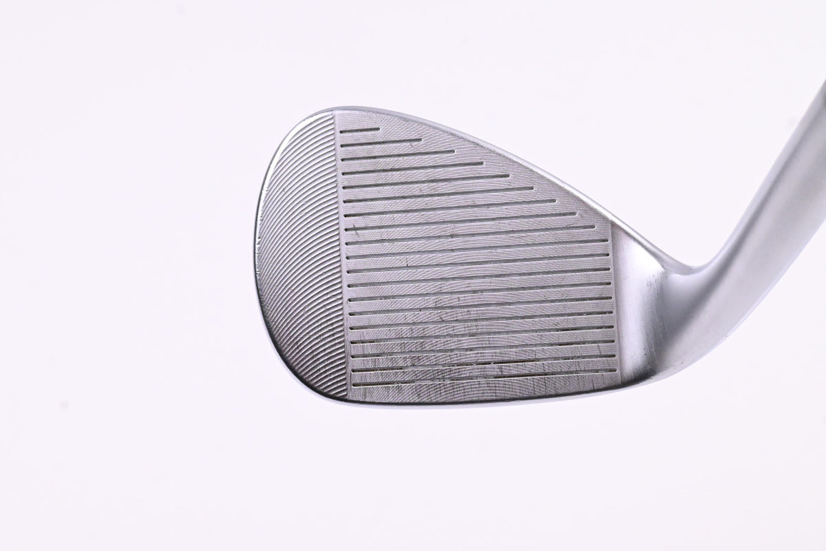 Cleveland CBX Zipcore Gap Wedge / 52 Degree / Wedge Flex Dynamic Gold Spinner