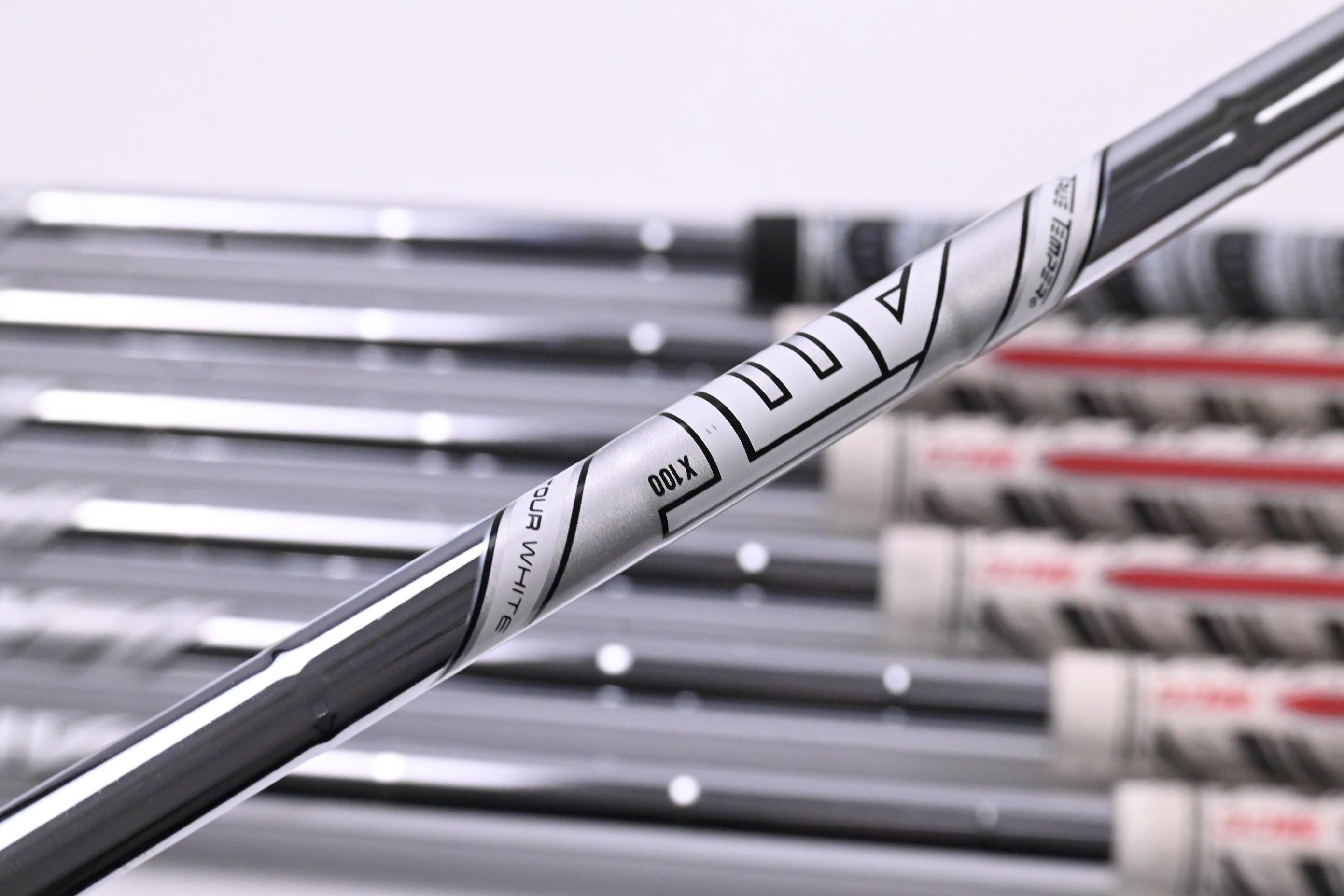 Titleist T200 2021 Irons / 4-PW / X-Flex AMT Tour White X100 Shafts