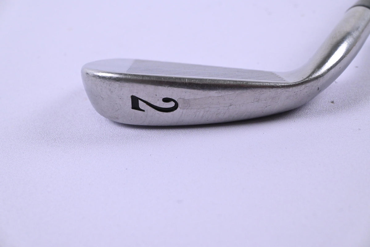 Titleist DCI 981 #2 Iron / 19.5 Degree / Regular Titleist Flex Shaft