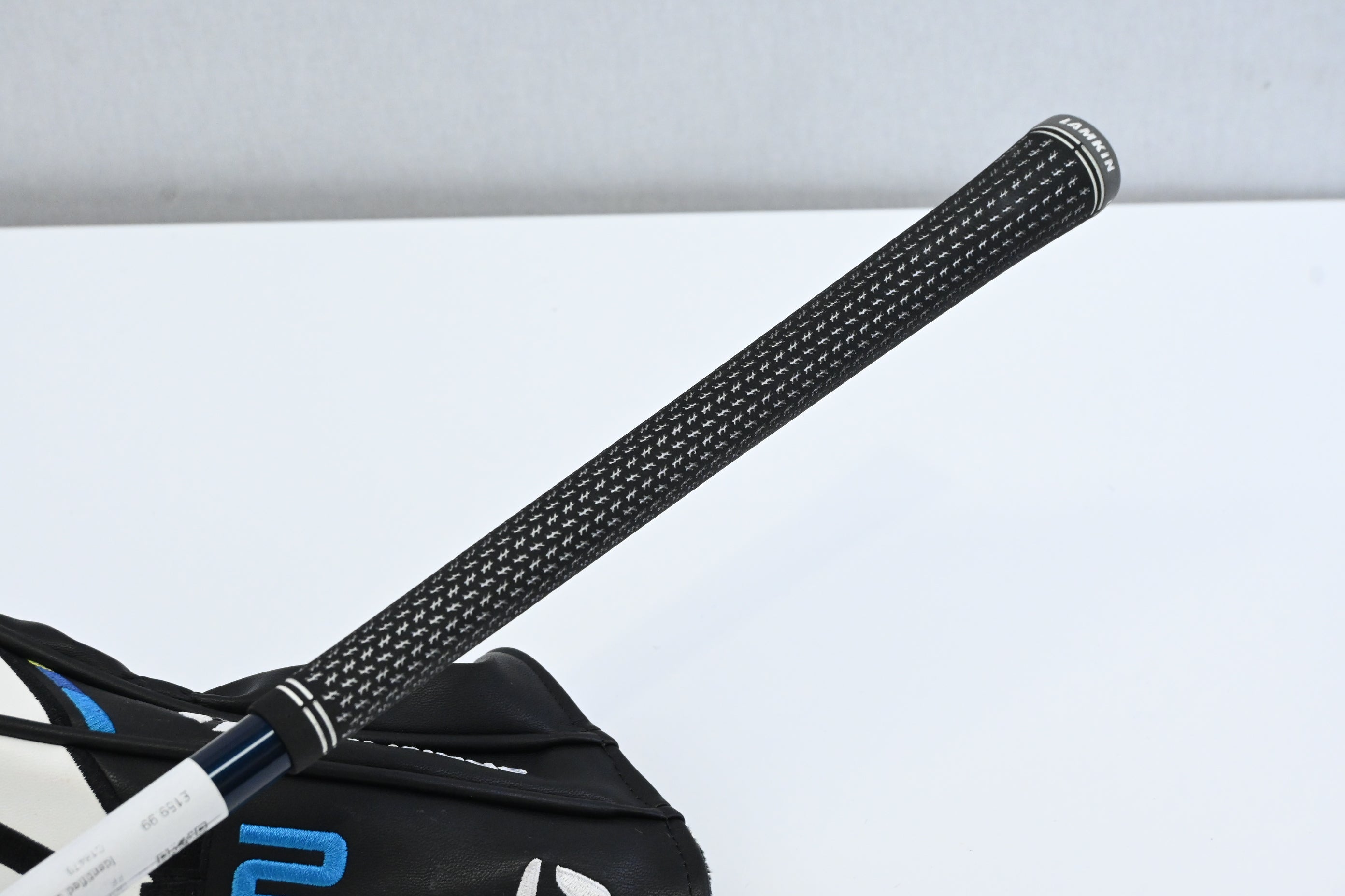 Taylormade SIM2 Max #5 Wood / 18 Degree / Regular Flex Fujikura Ventus Blue 5