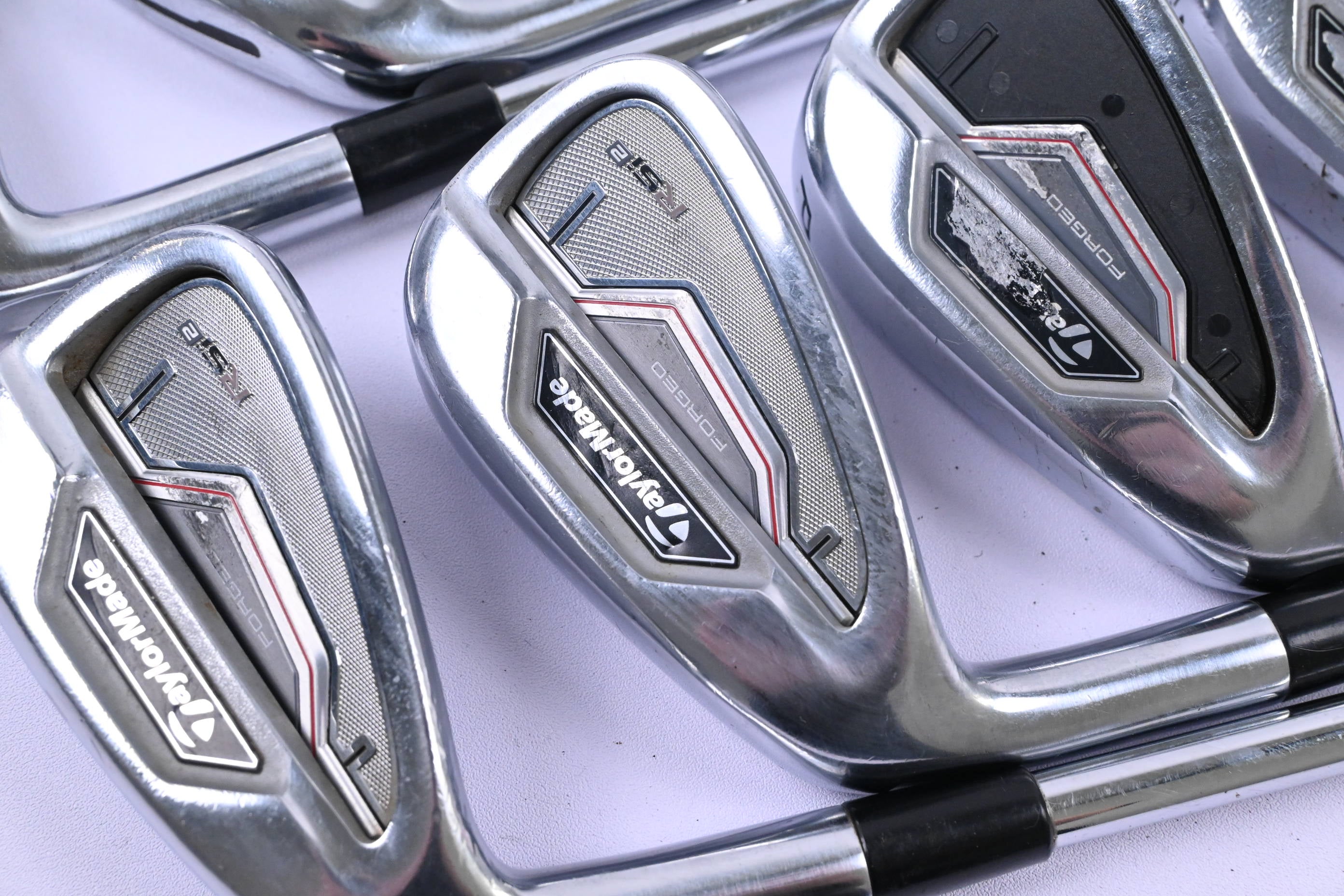 Left Hand Taylormade RSi2 Irons / 4-PW+SW / Regular Flex Steel Shafts