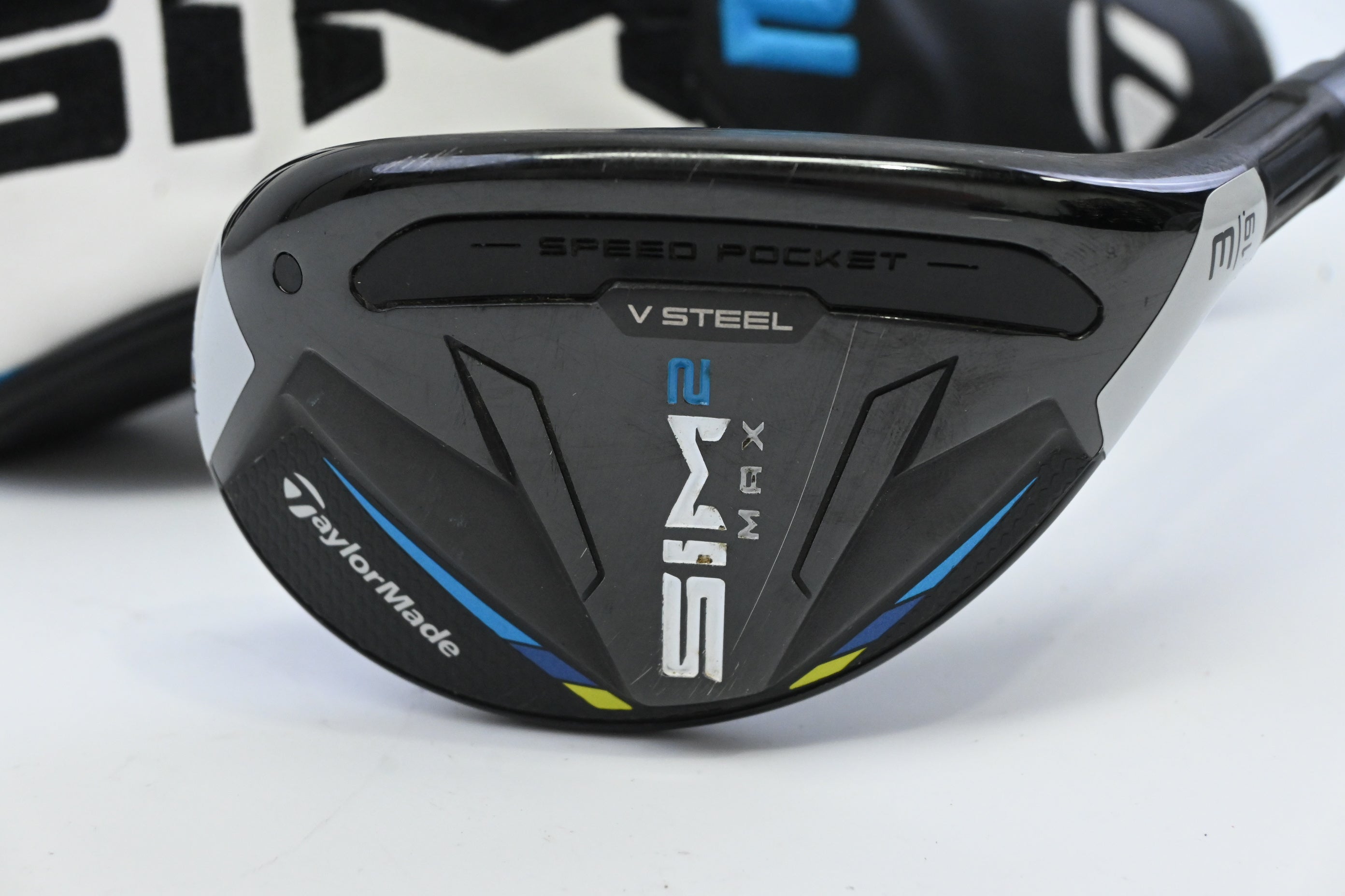 Taylormade SIM2 Max #3 Hybrid / 19 Degree / Regular Flex Fujikura Ventus Blue 6