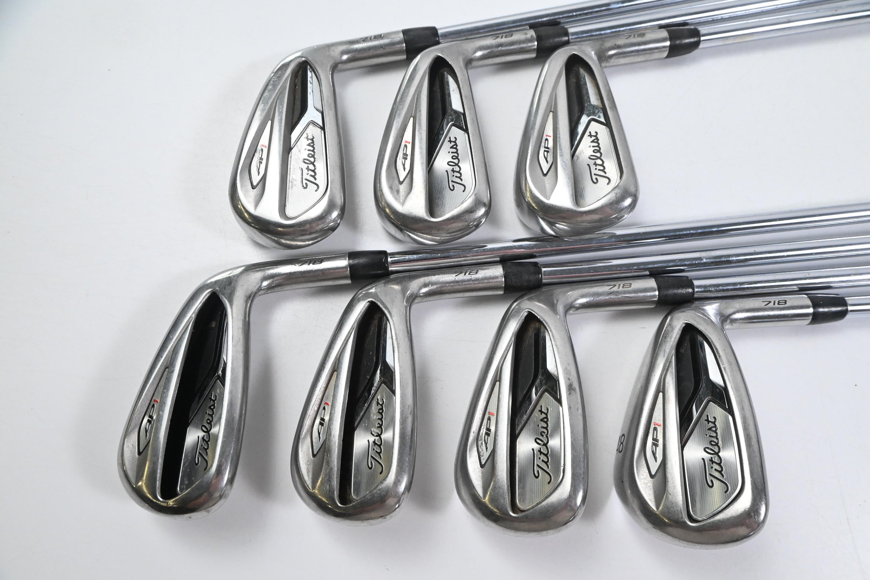 Titleist 718 AP1 Irons / 5-PW+GW / Regular Flex AMT Black R300 Shafts