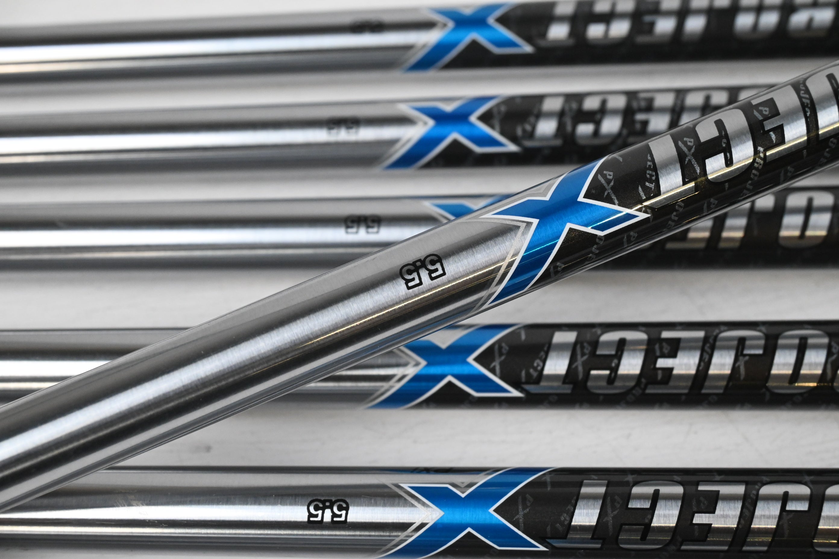 Callaway Mavrik Pro Irons / 5-PW+GW / Regular Flex Project X PXi Shafts