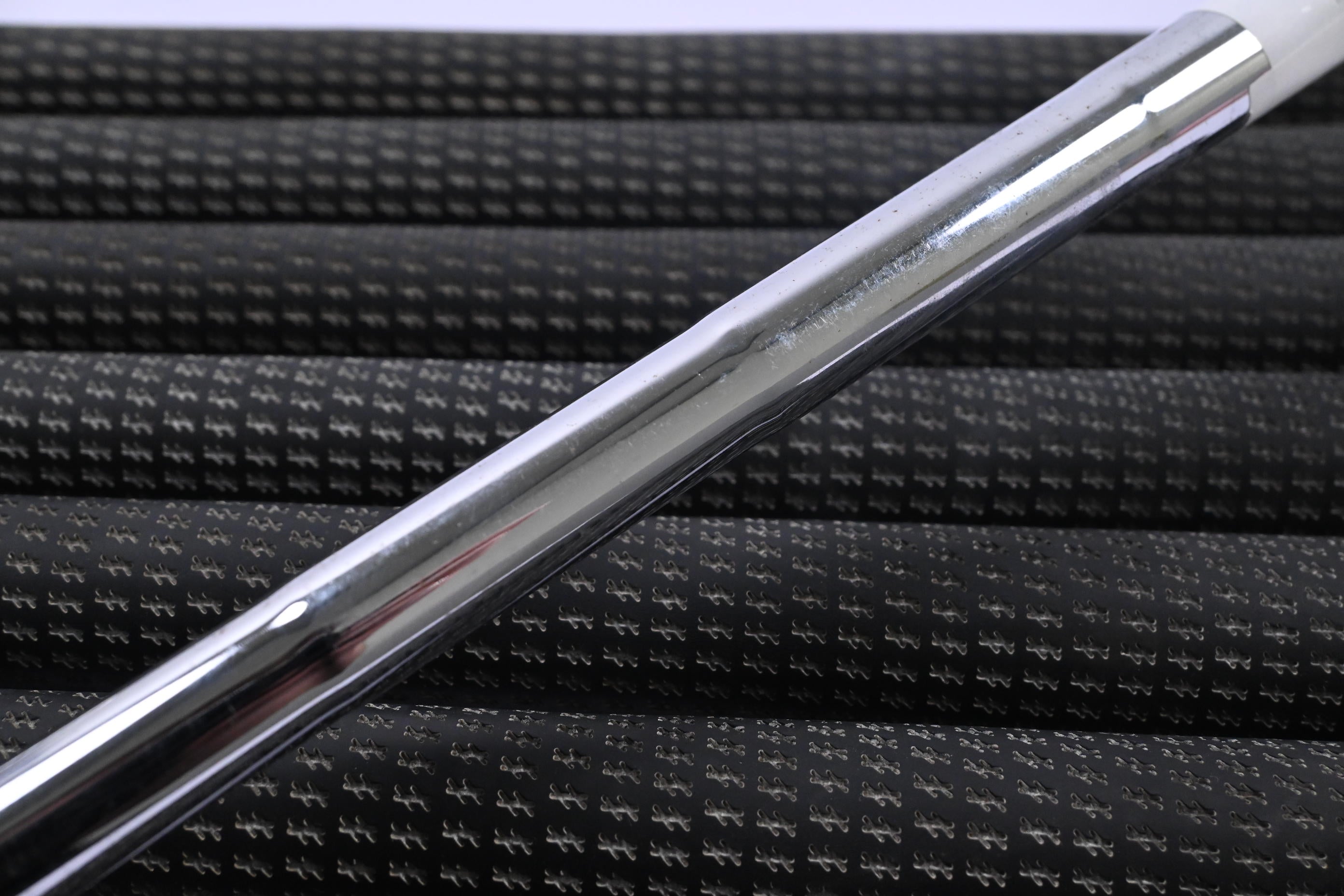 Left Hand Taylormade RSi2 Irons / 4-PW+SW / Regular Flex Steel Shafts