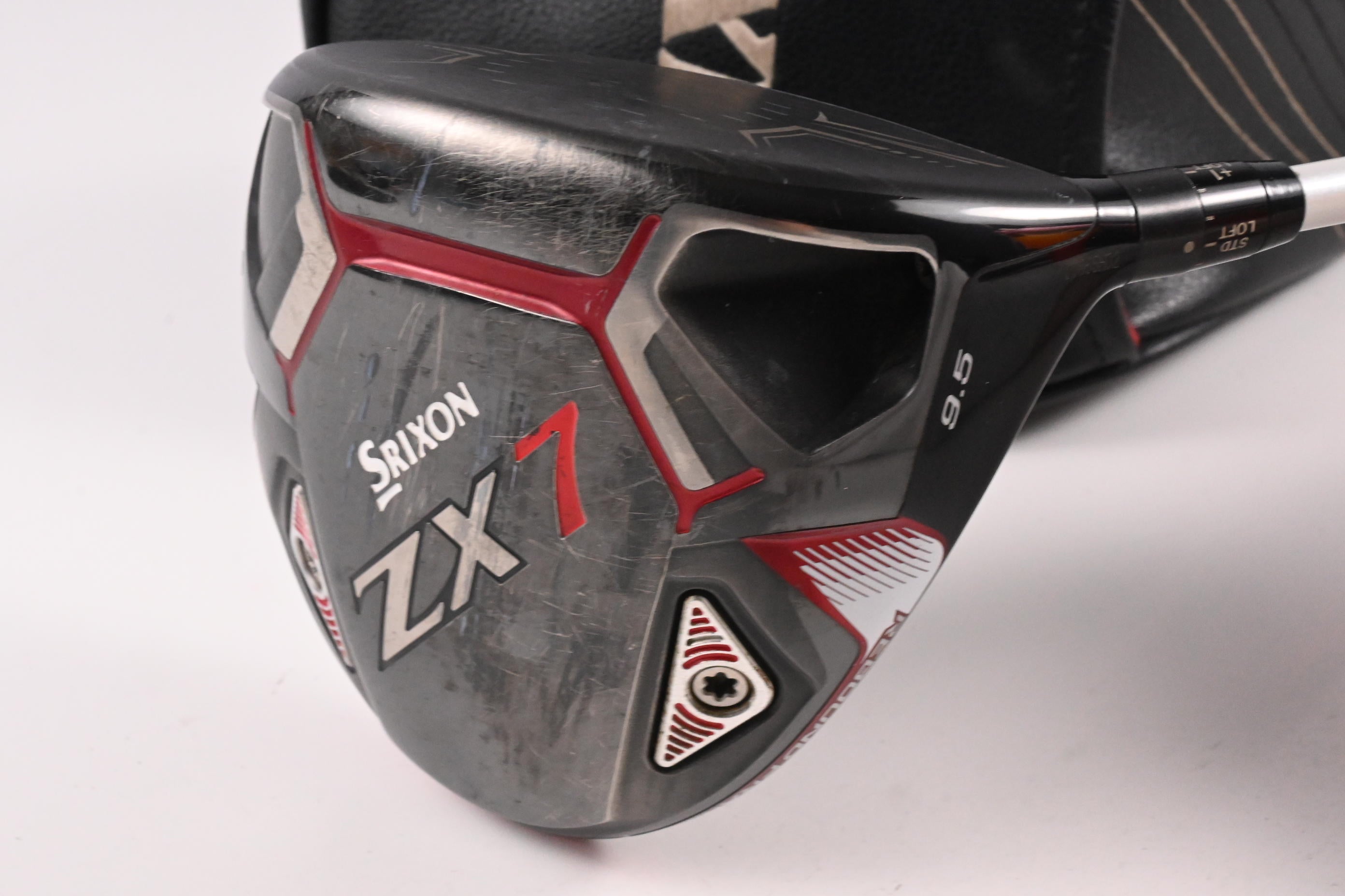 Srixon ZX7 Driver / 9.5 Degree / Stiff Flex Graphite Design Tour AD HD-6 Shaft