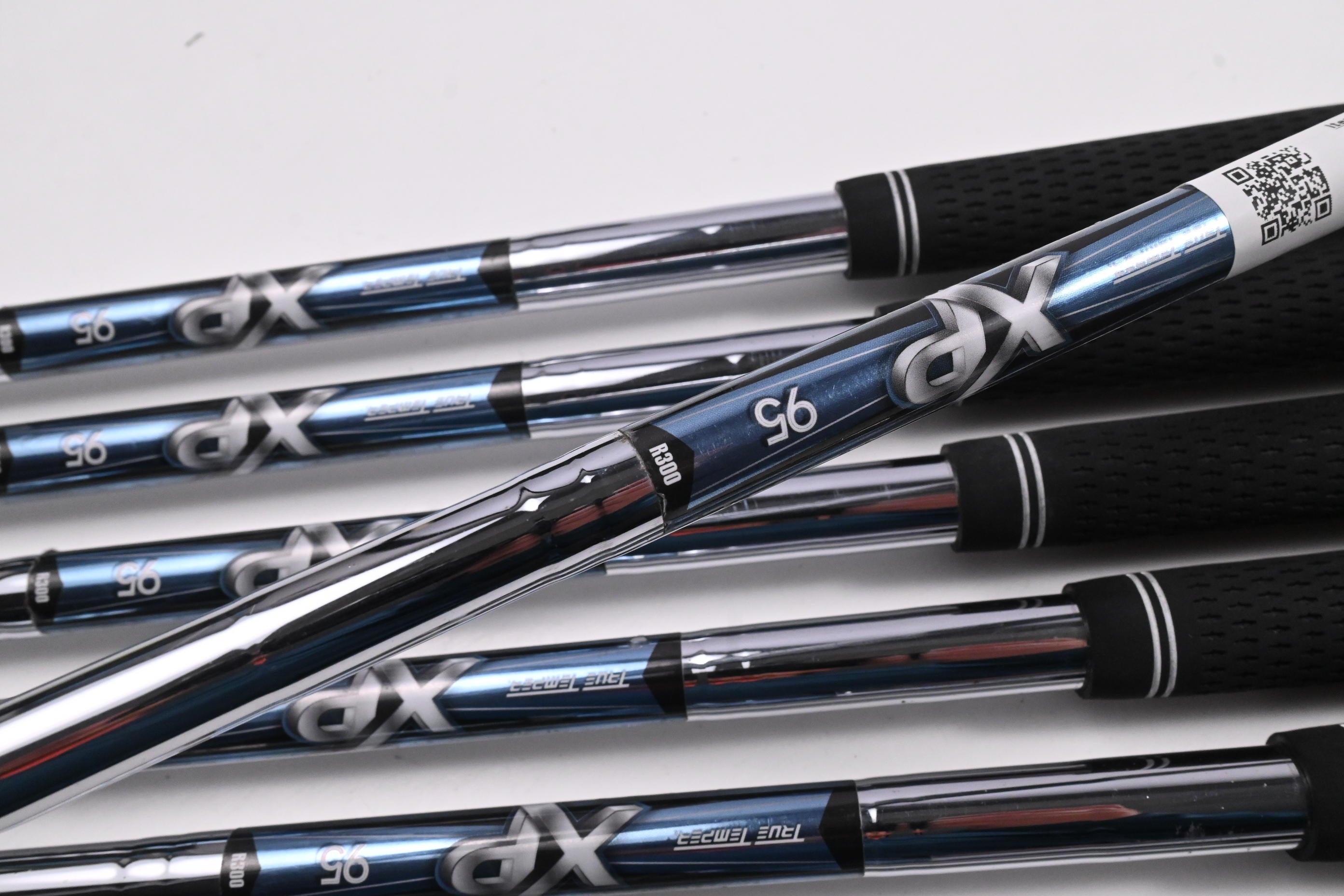 Callaway Apex CF16 Irons / 4-PW / Regular Flex XP 95 R300 Shafts