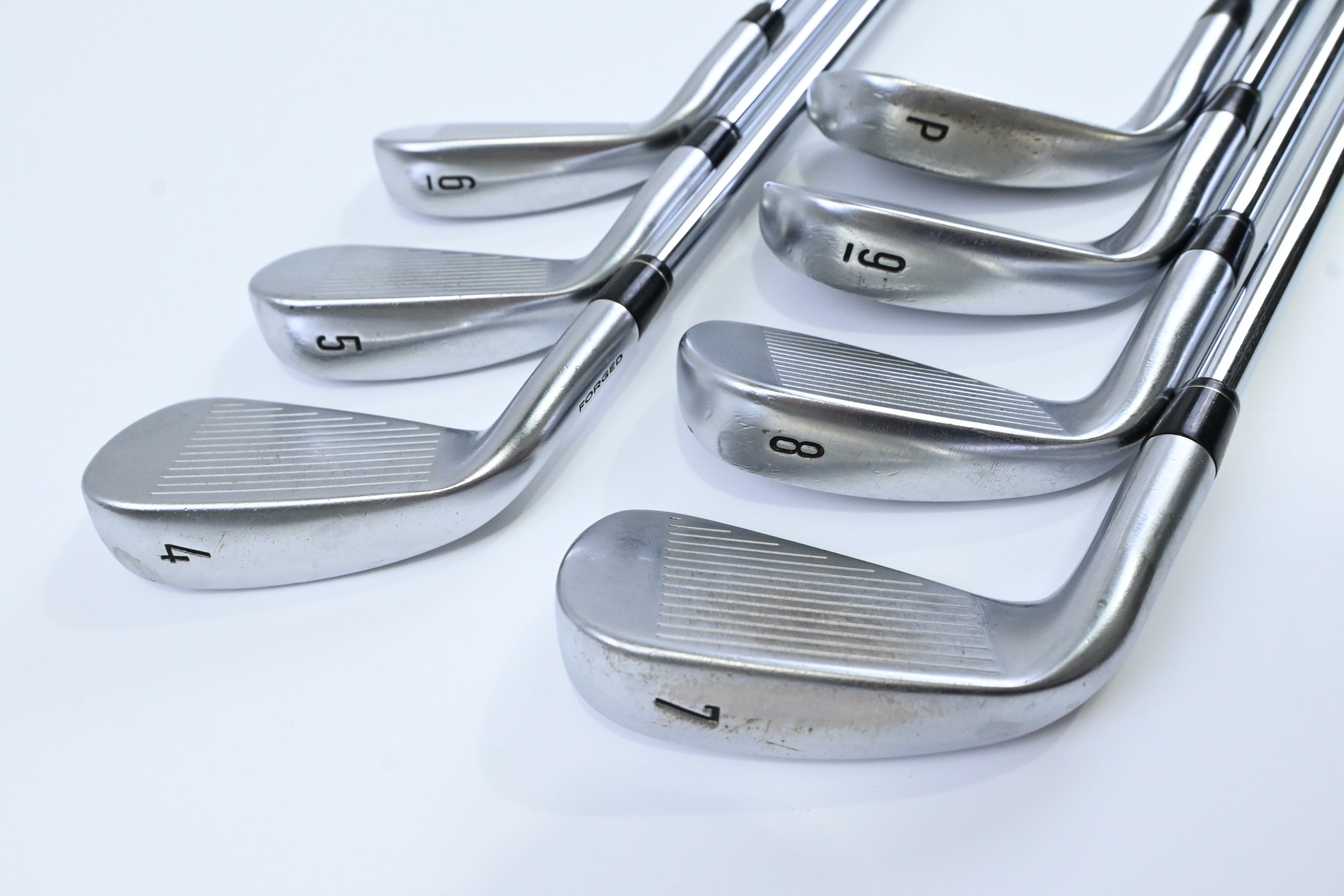 Callaway Apex 21 Irons / 4-PW / Regular Flex Elevate 95 Shafts