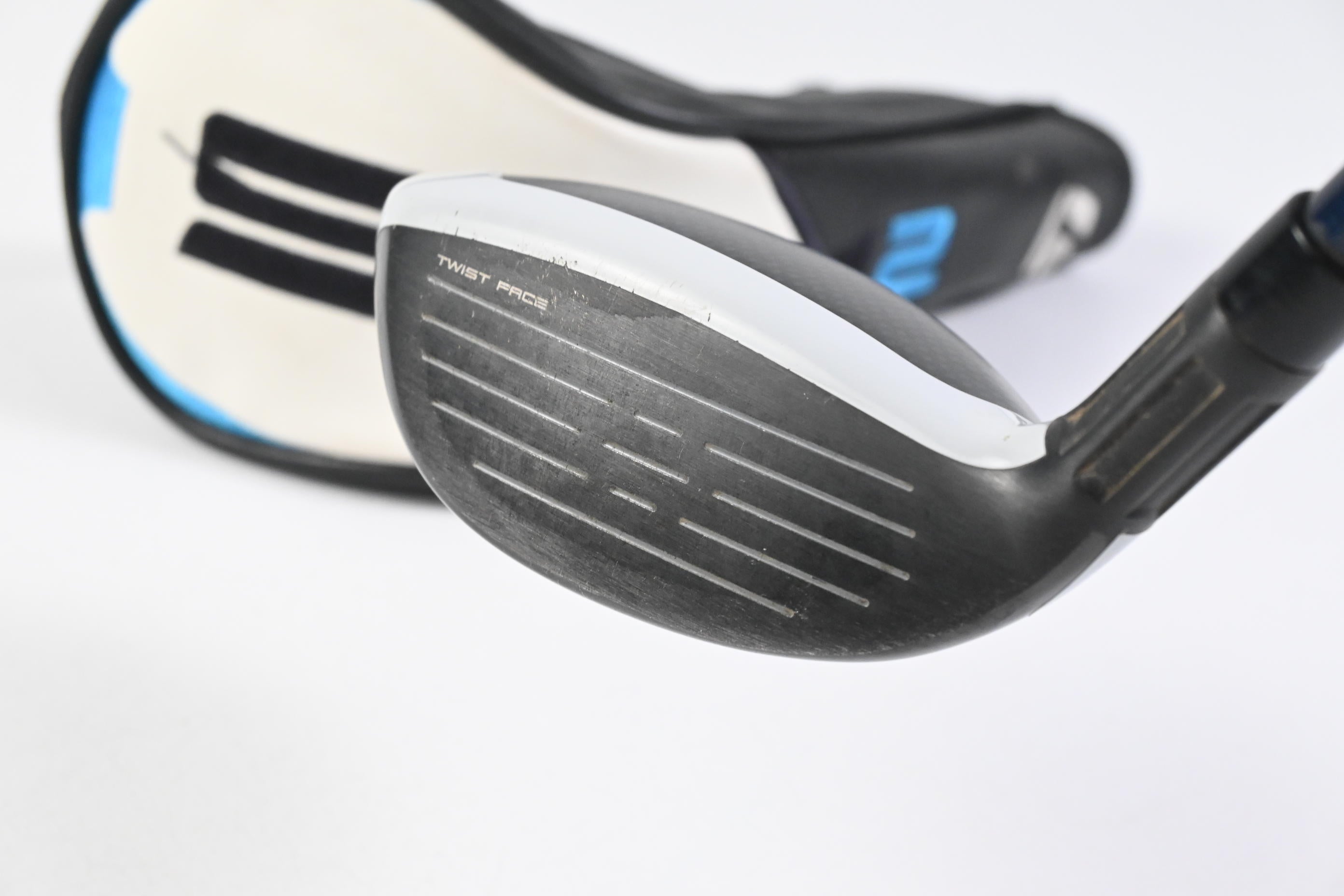 Taylormade SIM2 Max #4 Hybrid / 22 Degree / Stiff Flex Ventus Blue 7 Shaft