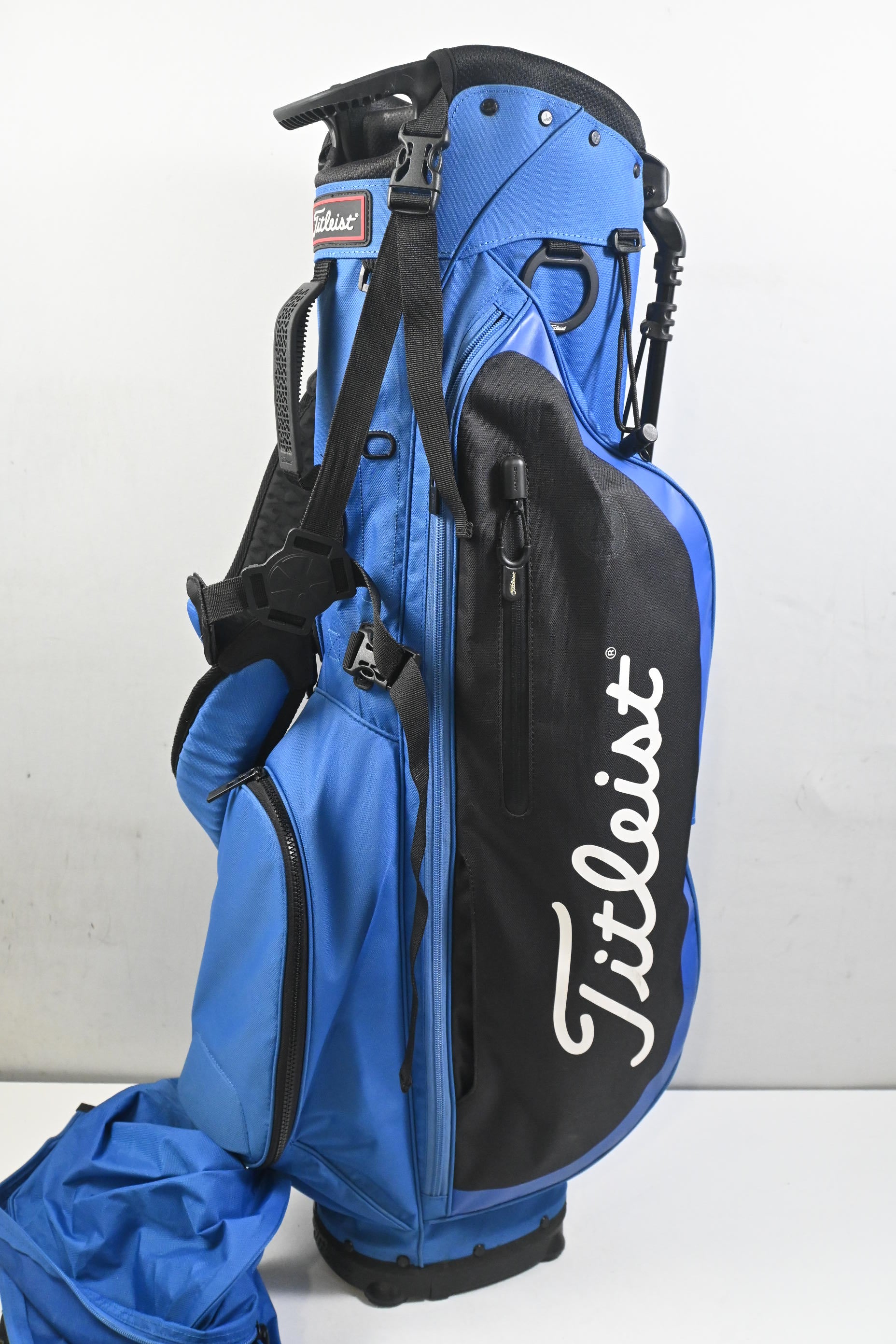 Titleist Players 14 Stand Bag / 4-Way Divider / Blue, Black
