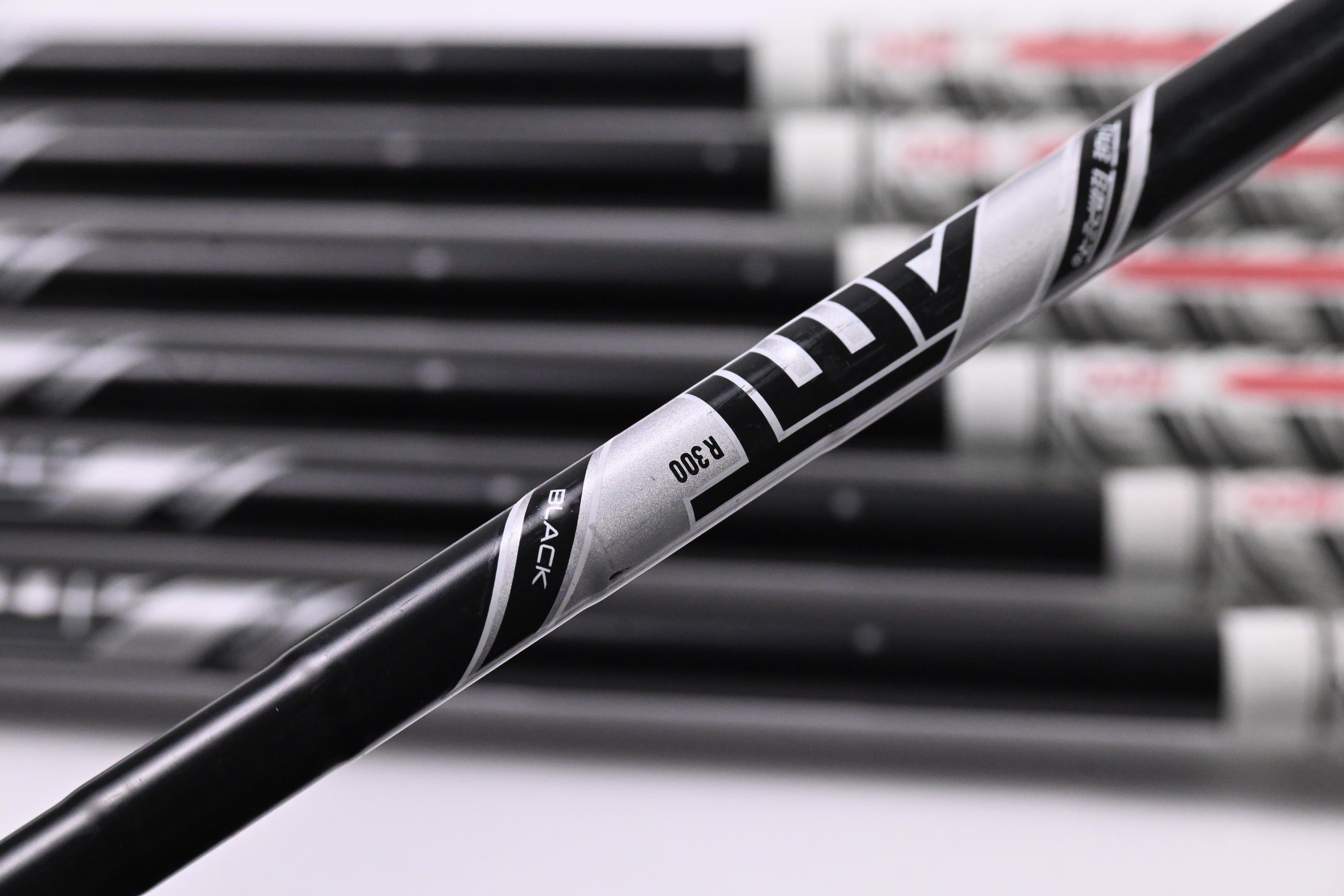 Titleist T200 2019 Irons / 4-PW / Regular Flex AMT Black R300 Shafts