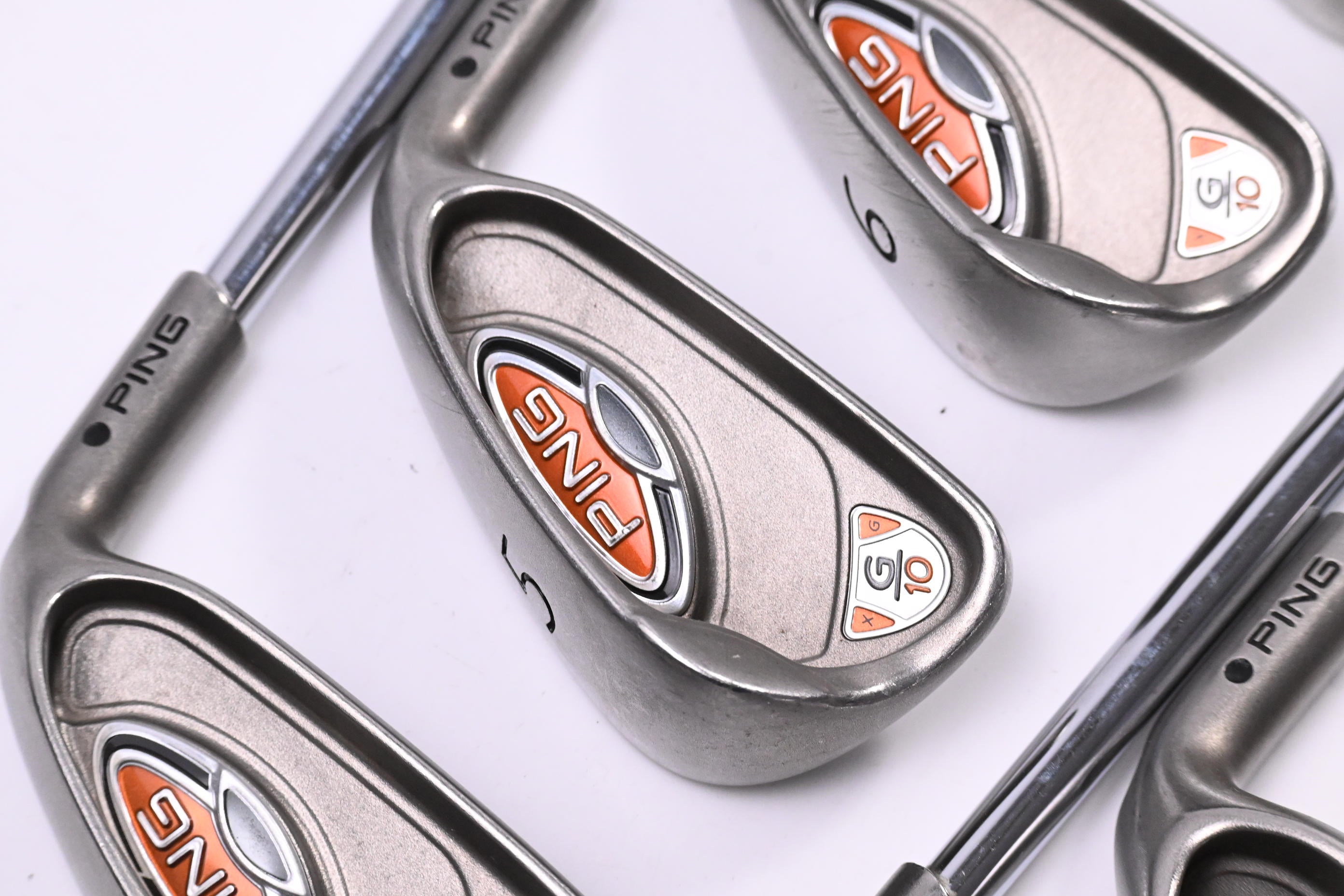 Ping G10 Irons / 4-PW+SW / Black Dot / Regular Flex Ping AWT Shafts
