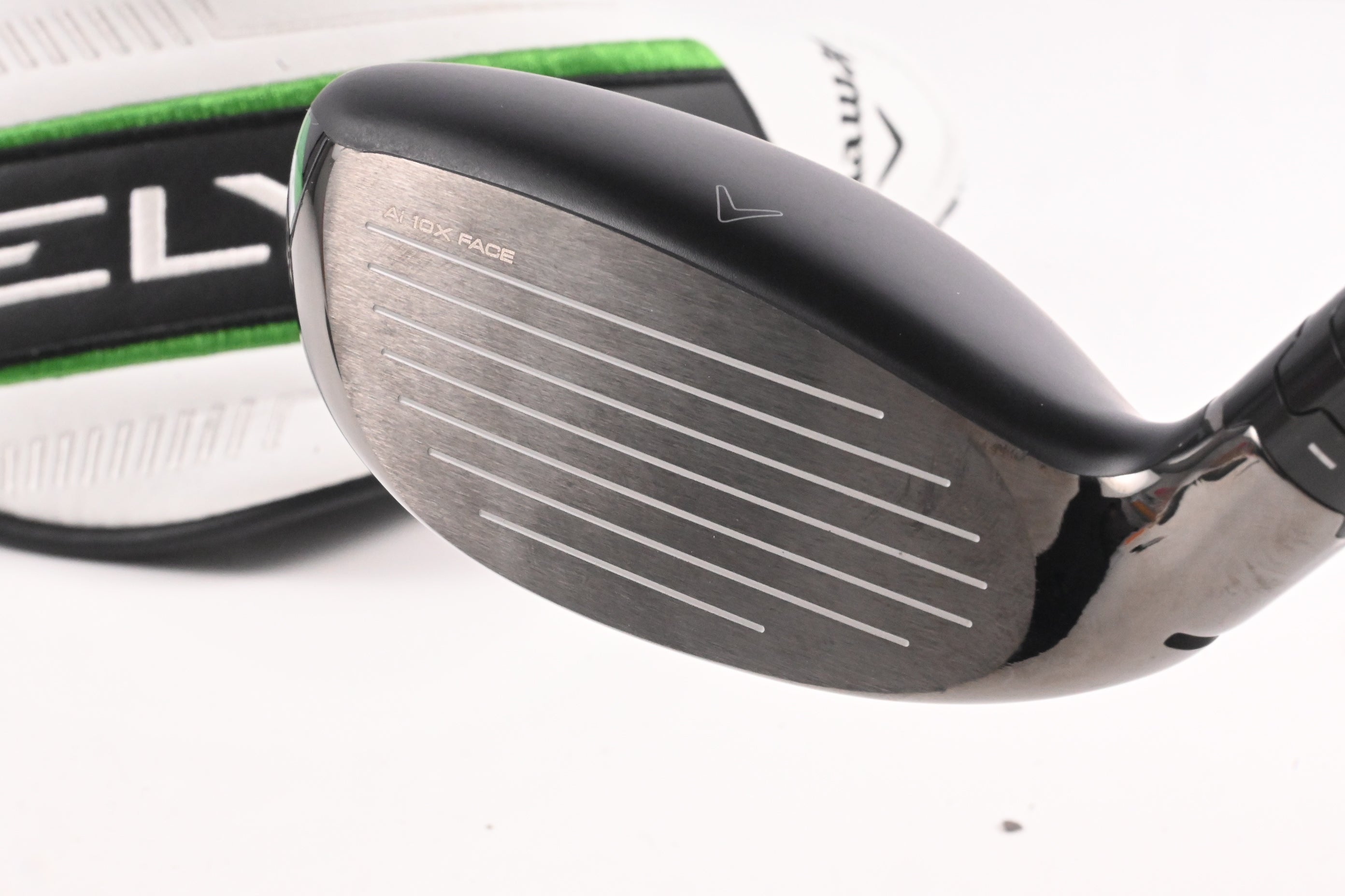 Callaway Elyte X #4 Hybrid / 21 Degree / Regular Flex Denali Charcoal 60 Shaft