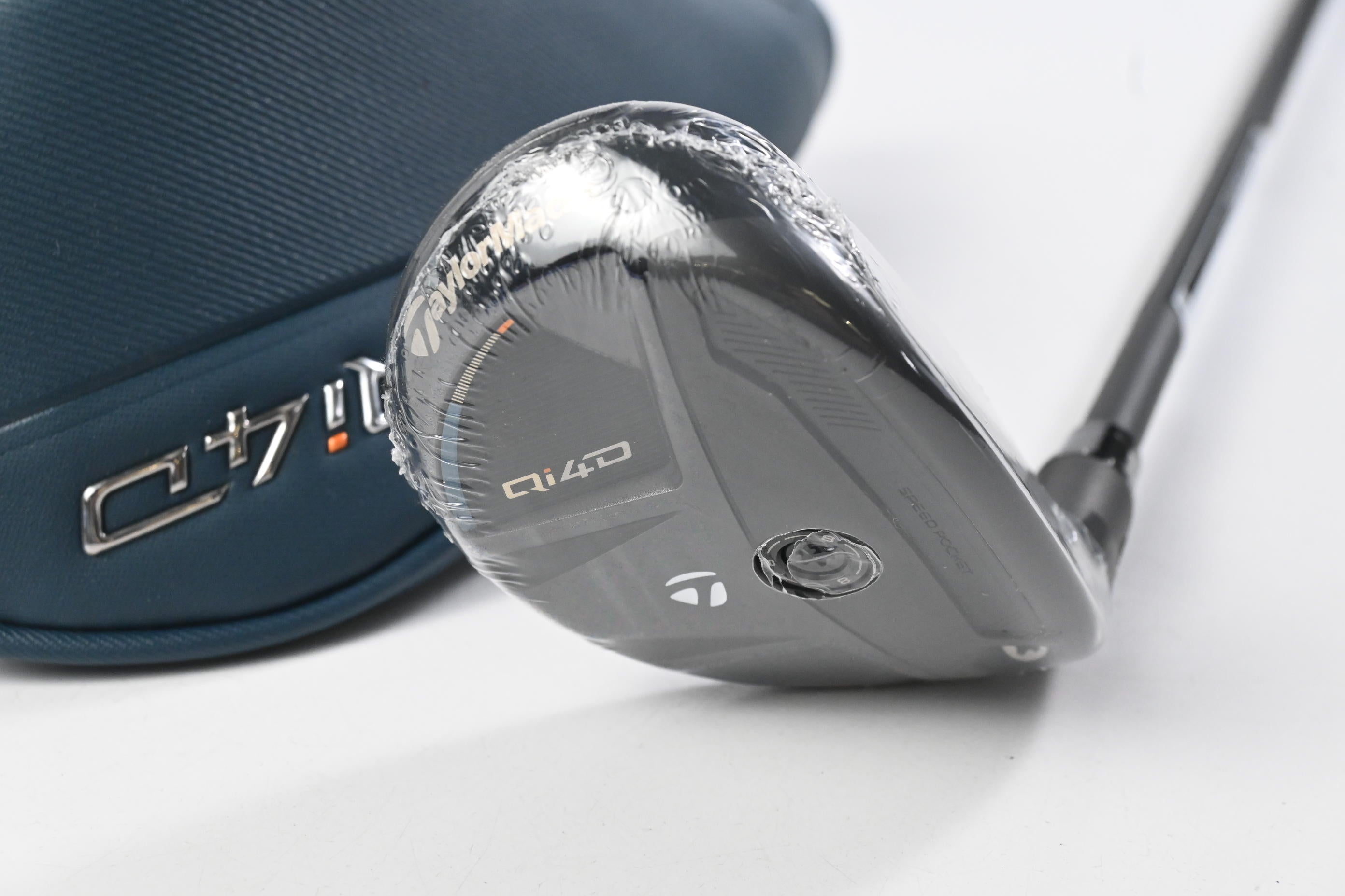Taylormade Qi4D #4 Hybrid / 22 Degree / Regular Flex REAX By KBS 65 Shaft