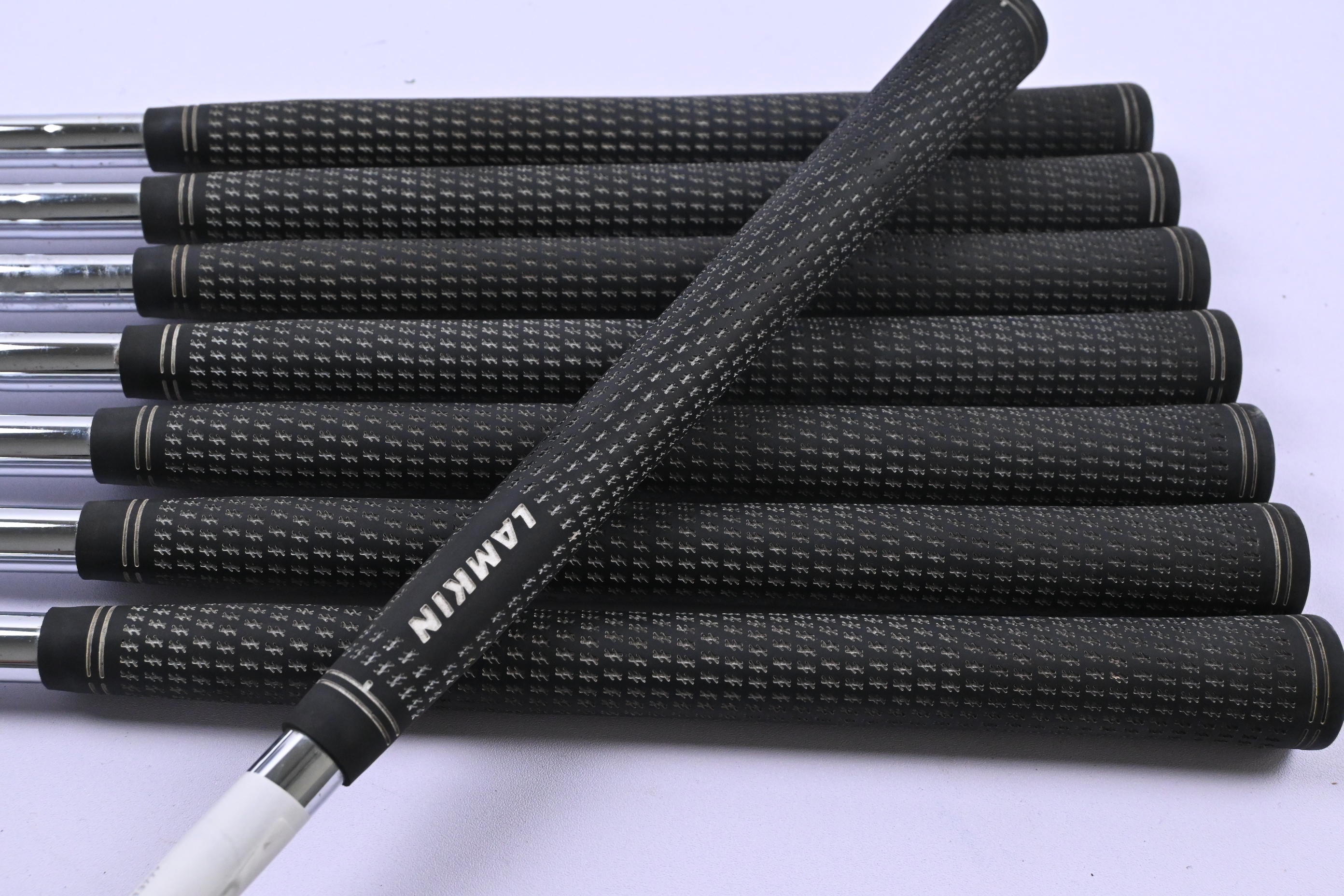 Left Hand Taylormade RSi2 Irons / 4-PW+SW / Regular Flex Steel Shafts