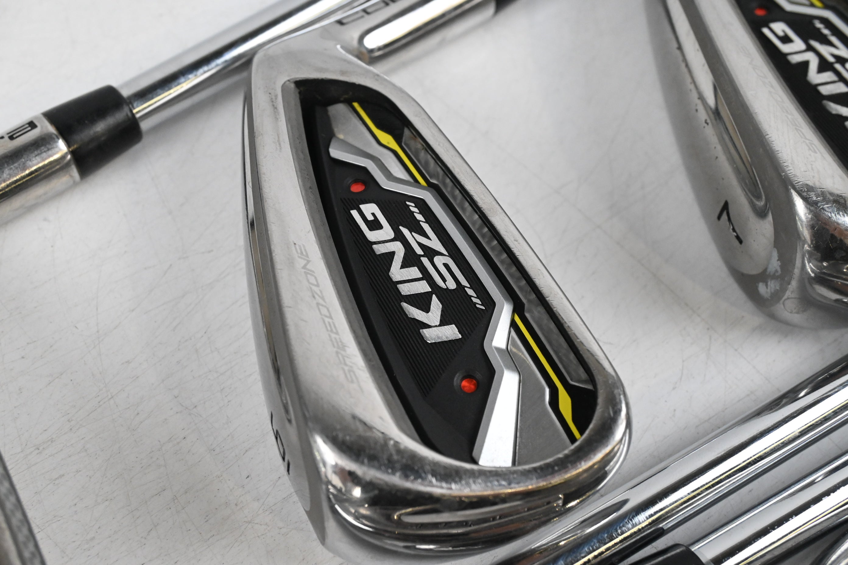 Cobra King Speedzone Irons / 5-PW+GW / Regular Flex KBS Tour 90 Shafts