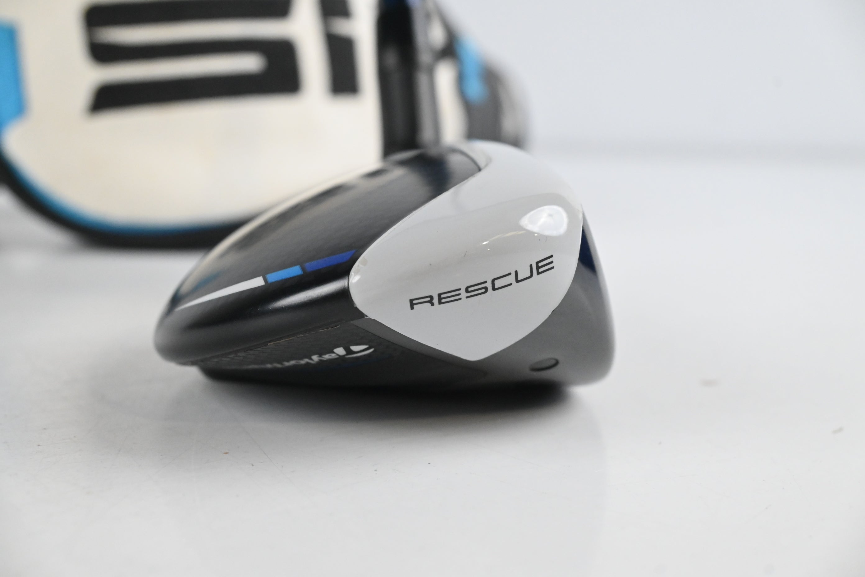 Taylormade SIM2 Max #3 Hybrid / 19 Degree / Regular Flex Ventus Blue 6 Shaft