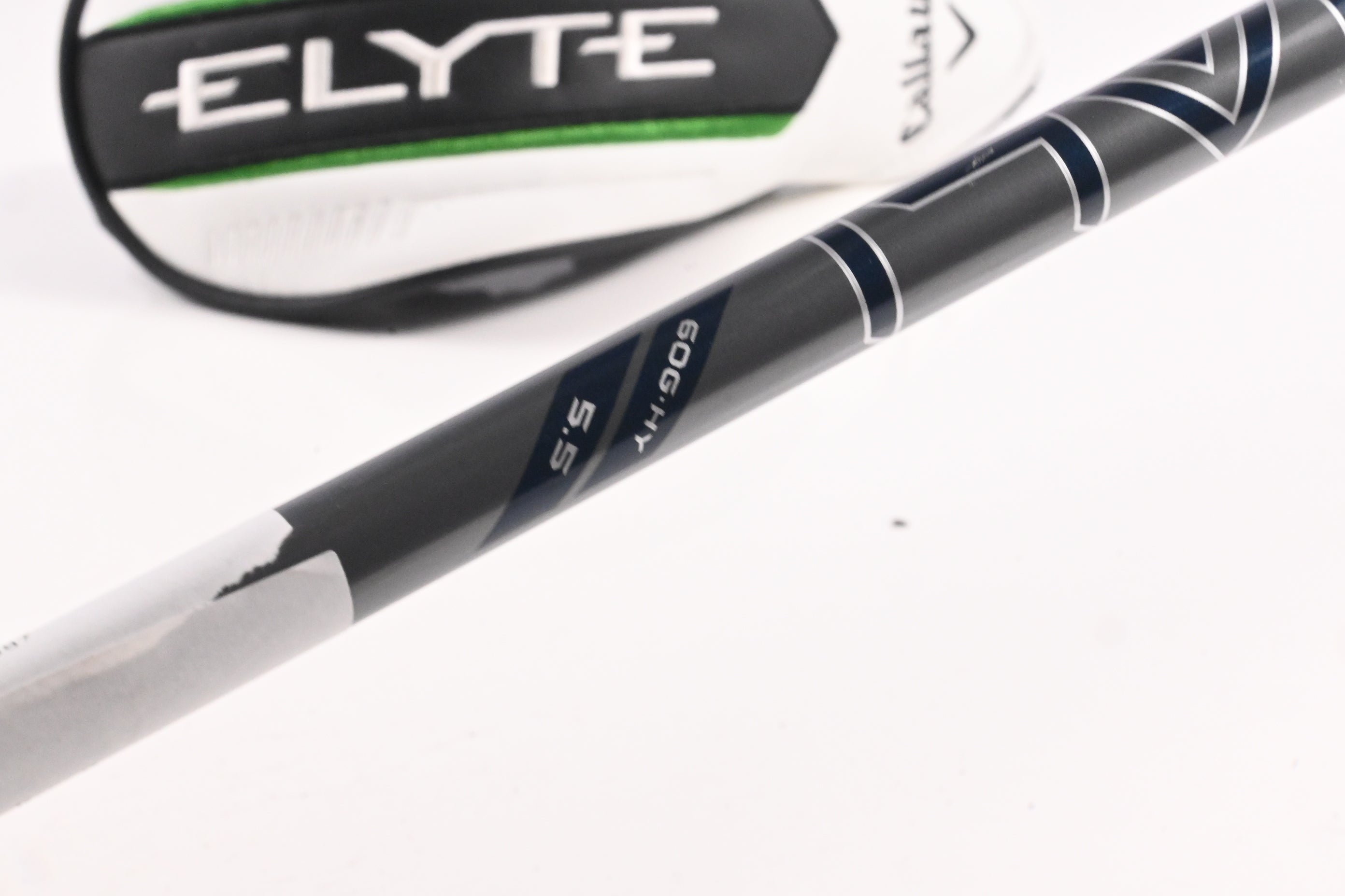 Callaway Elyte X #4 Hybrid / 21 Degree / Regular Flex Denali Charcoal 60 Shaft