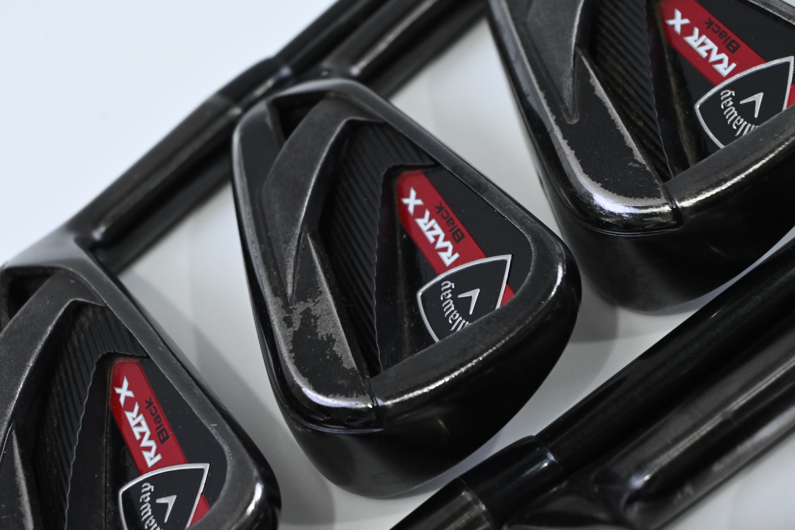 Callaway RAZR X Black Irons / 5-PW+AW+SW / Regular Flex Callaway 75 Shafts