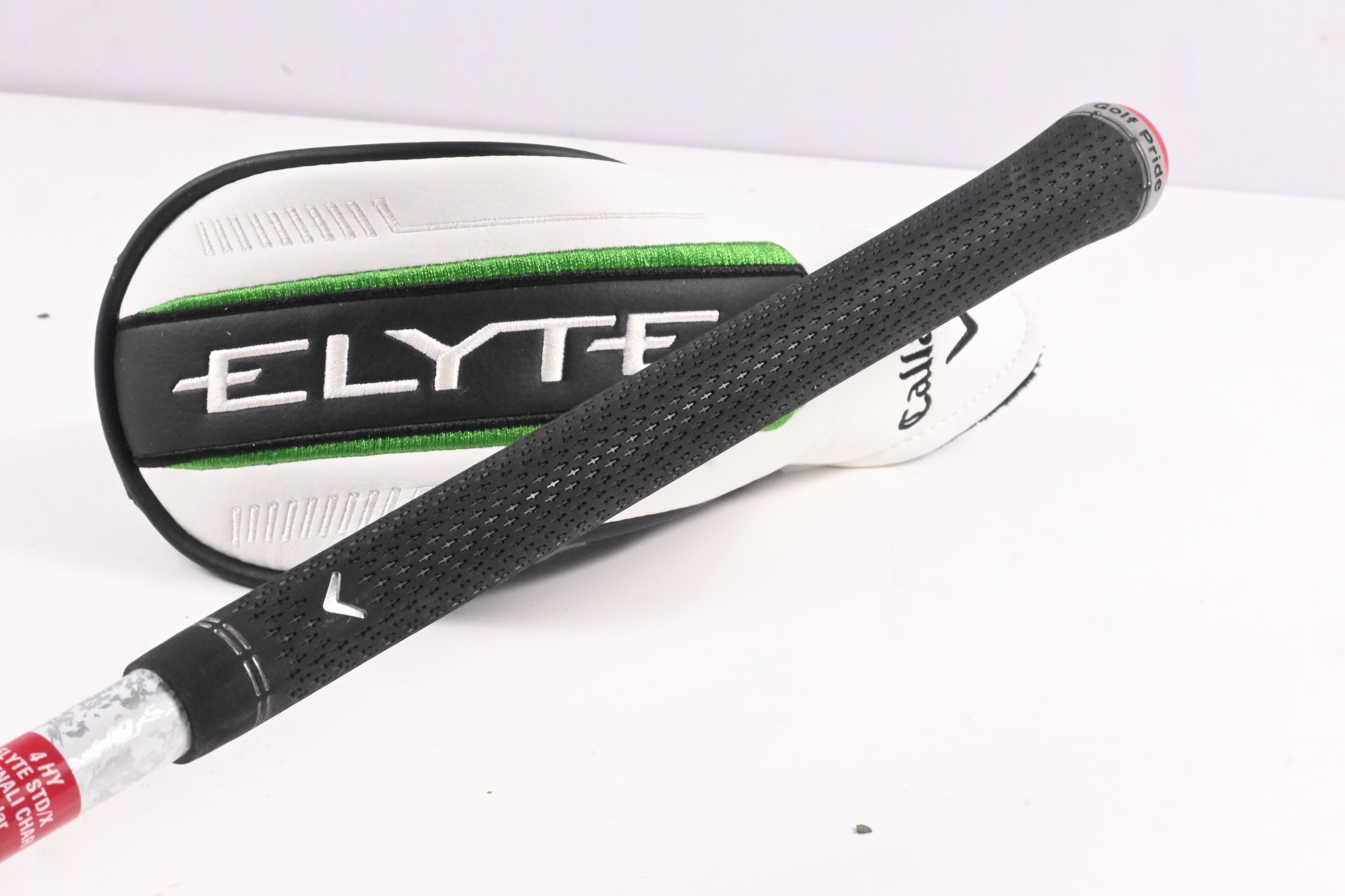 Callaway Elyte X #4 Hybrid / 21 Degree / Regular Flex Denali Charcoal 60 Shaft