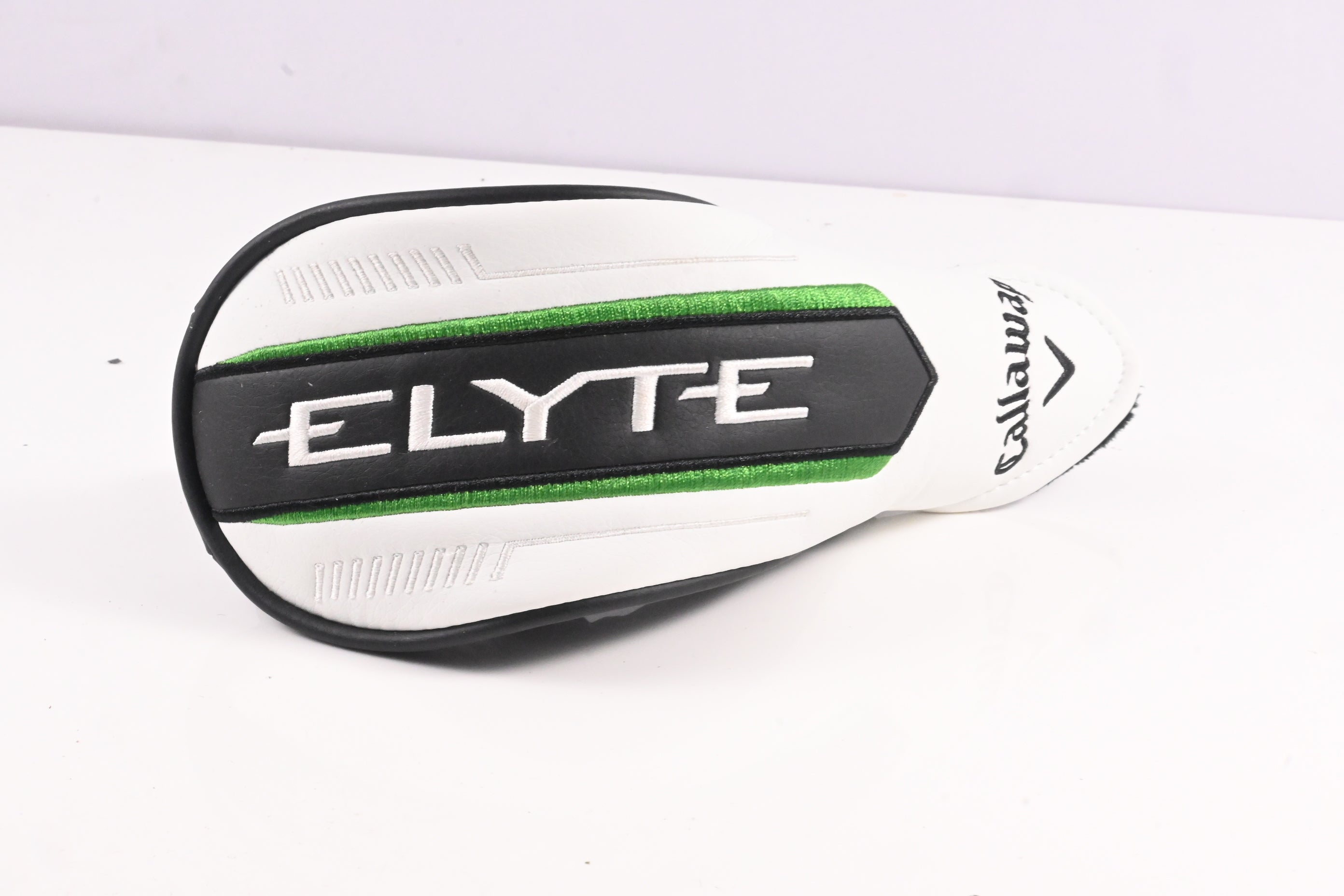 Callaway Elyte X #4 Hybrid / 21 Degree / Regular Flex Denali Charcoal 60 Shaft