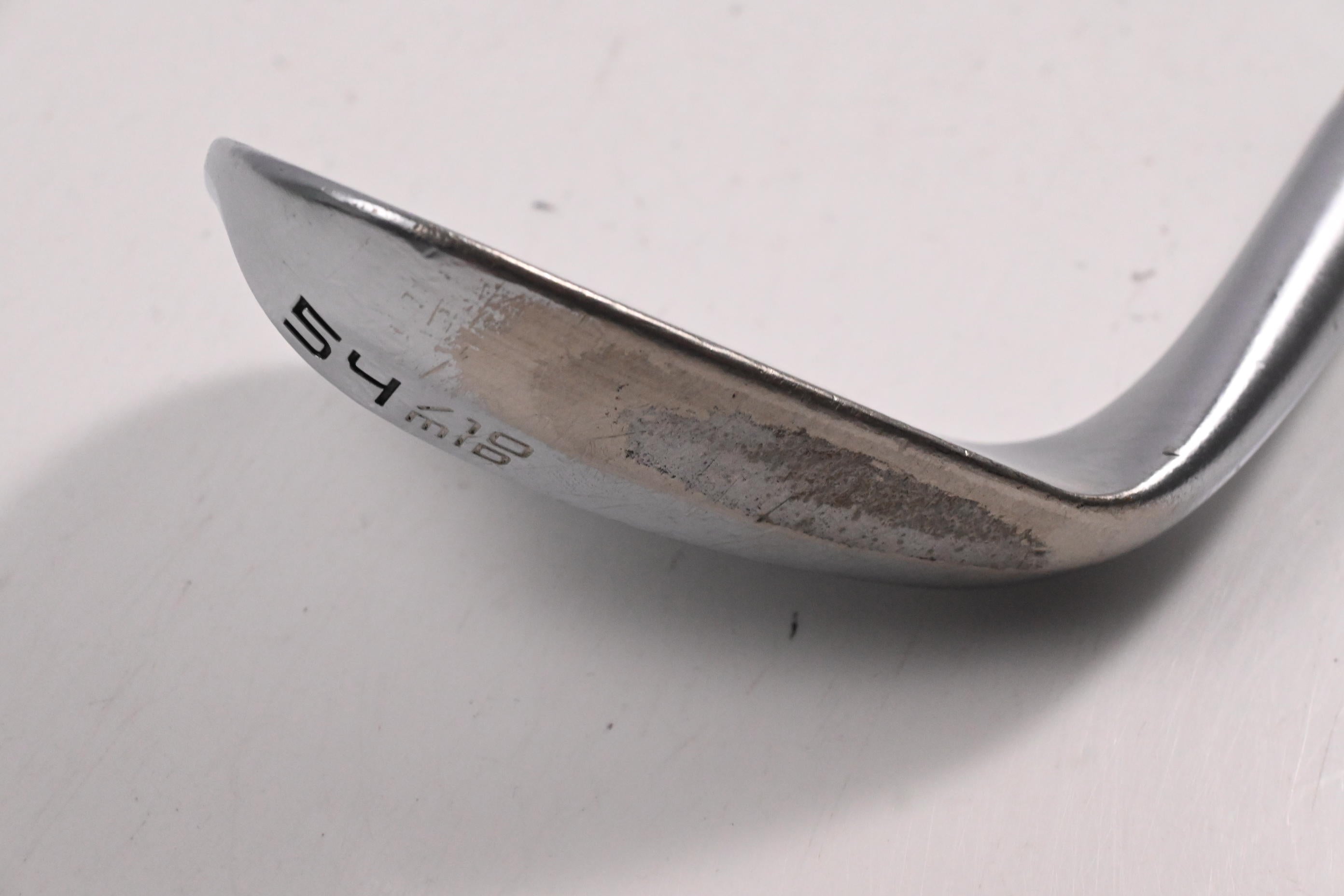 Cleveland RTX-4 Sand Wedge / 54 Degree / Stiff Flex Dynamic Gold S400 Shaft