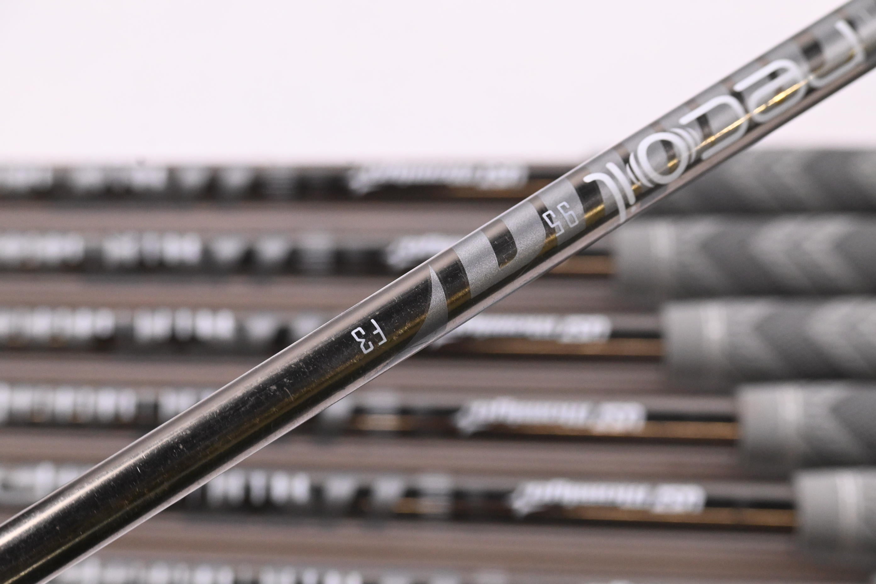 Taylormade P770 / 4-PW / Regular Flex UST Recoil 95 Shafts