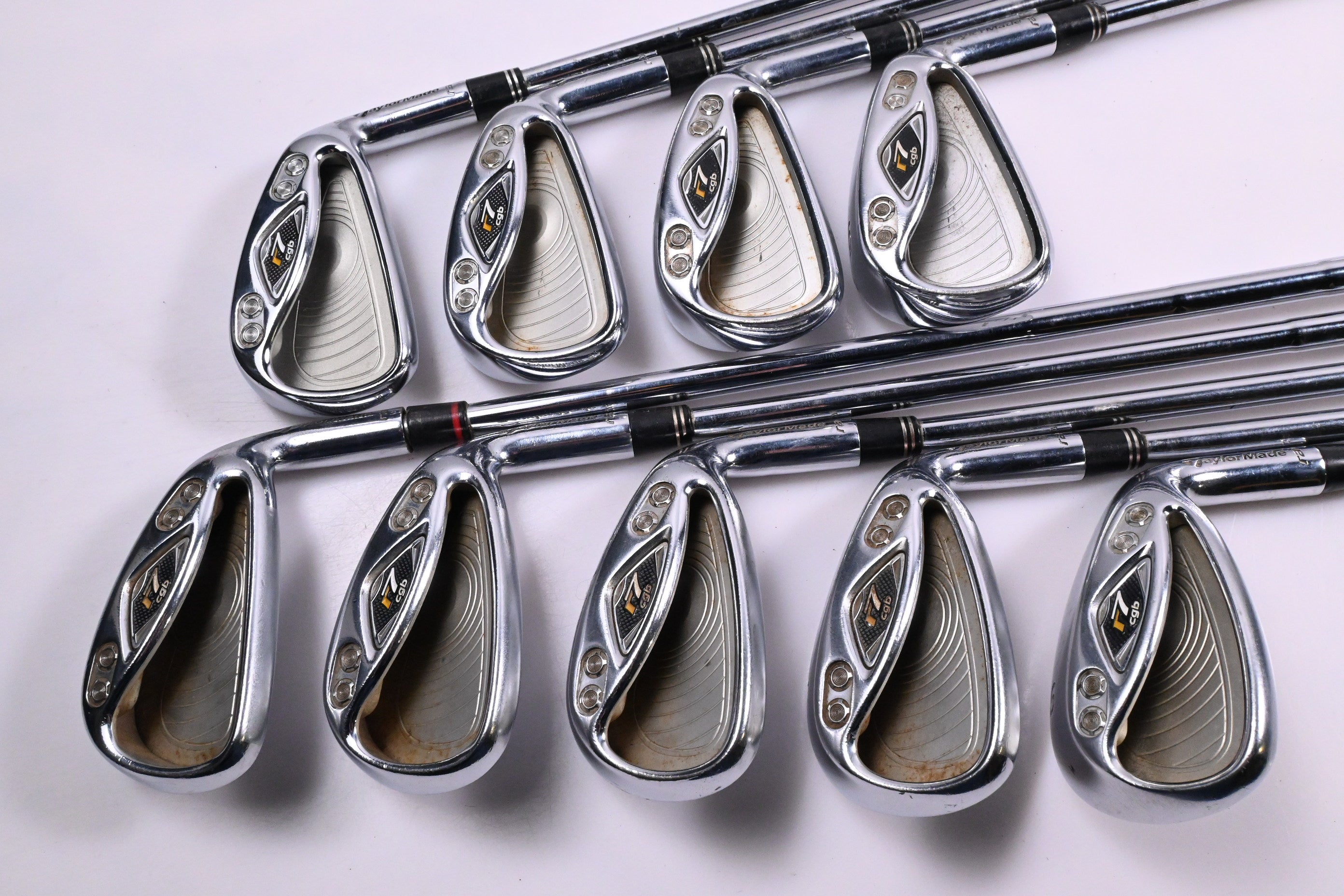 Taylormade R7 CGB Irons / 3-PW+SW / Stiff Flex Taylormade Shafts