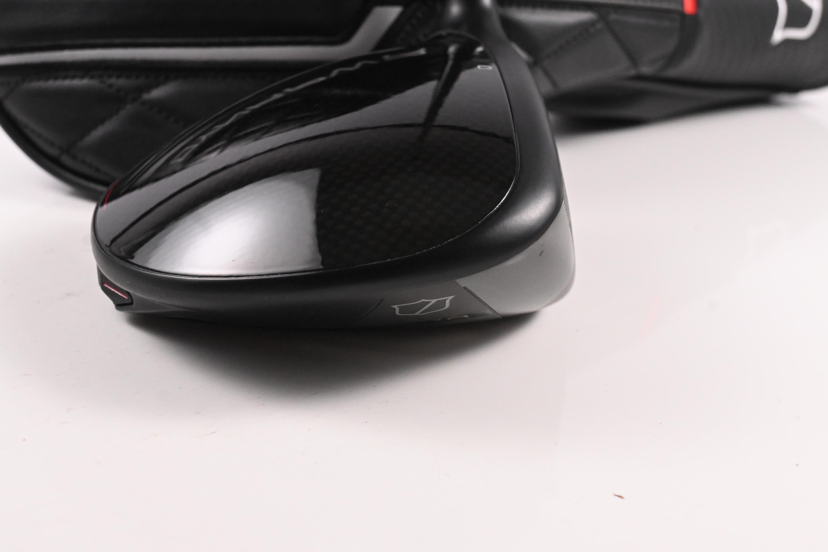 Wilson DYNAPWR Max+ Driver / 10.5 Degree / Stiff Flex Project X Denali Black 60