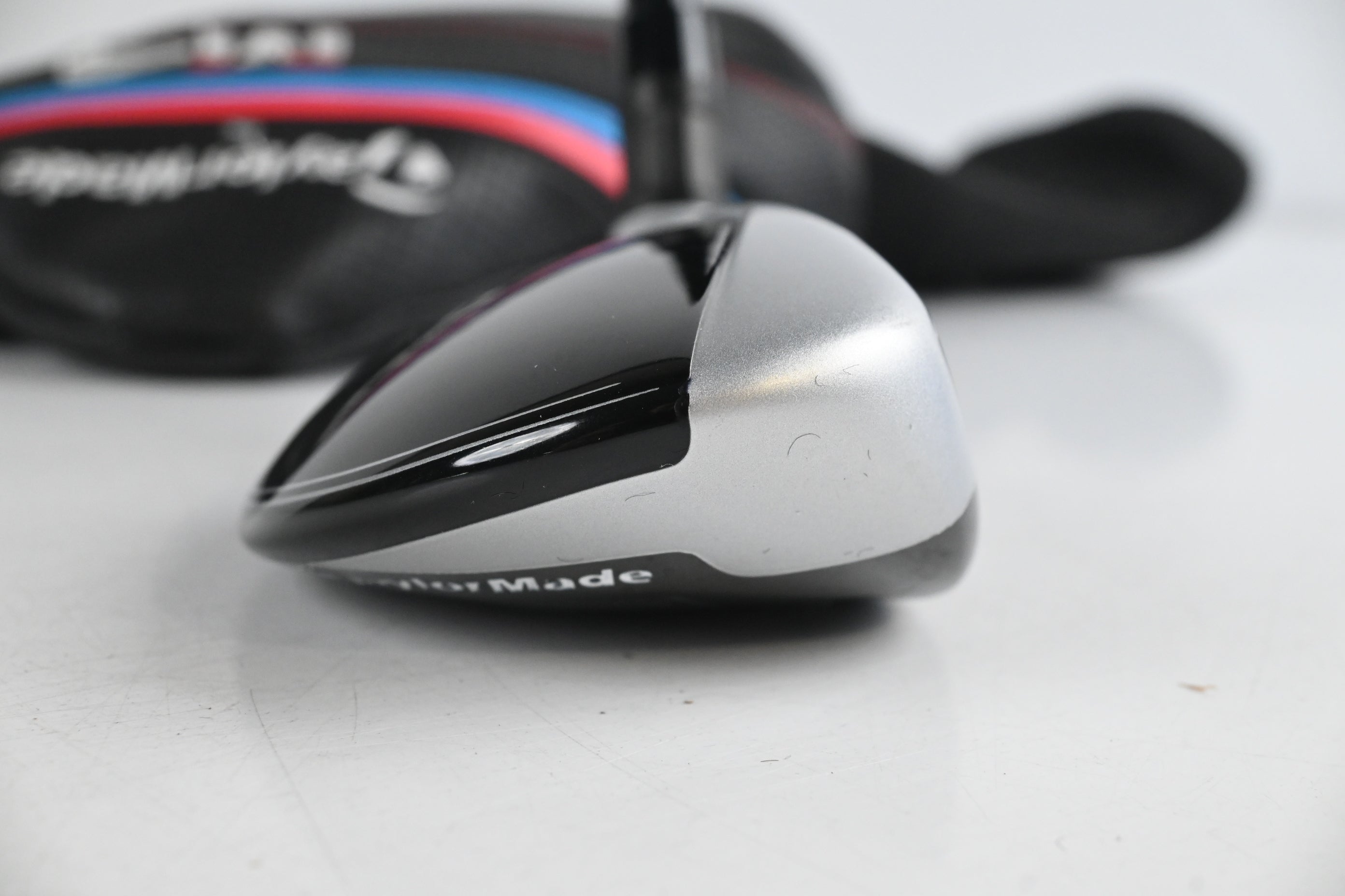 Taylormade M4 #3 Hybrid / 19 Degree / Regular Flex Fujikura Atmos Red 6 Shaft