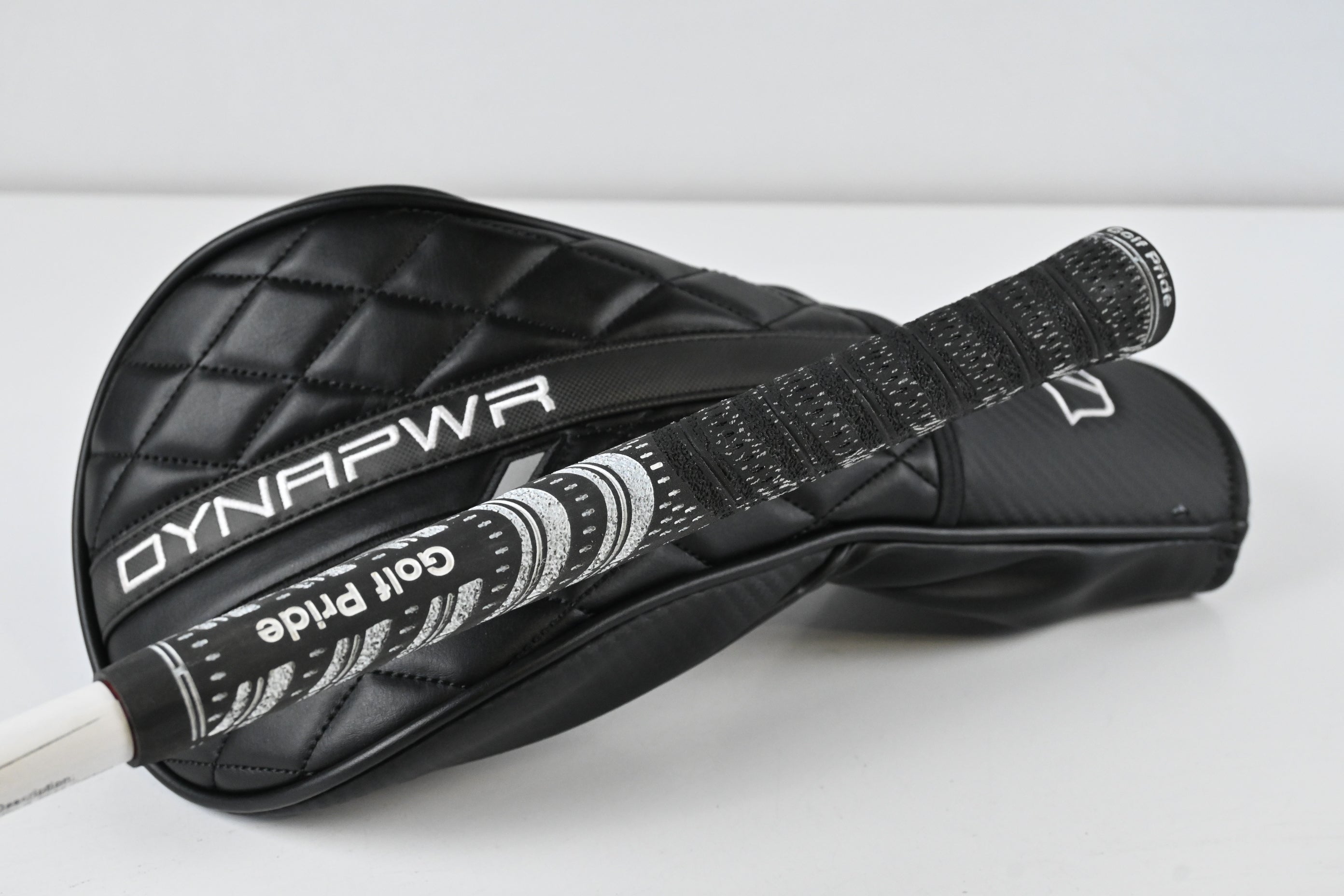 Wilson DYNAPWR 2025 Carbon Driver / 10.5 Degree / Stiff Flex Hzrdus Smoke RDX 50